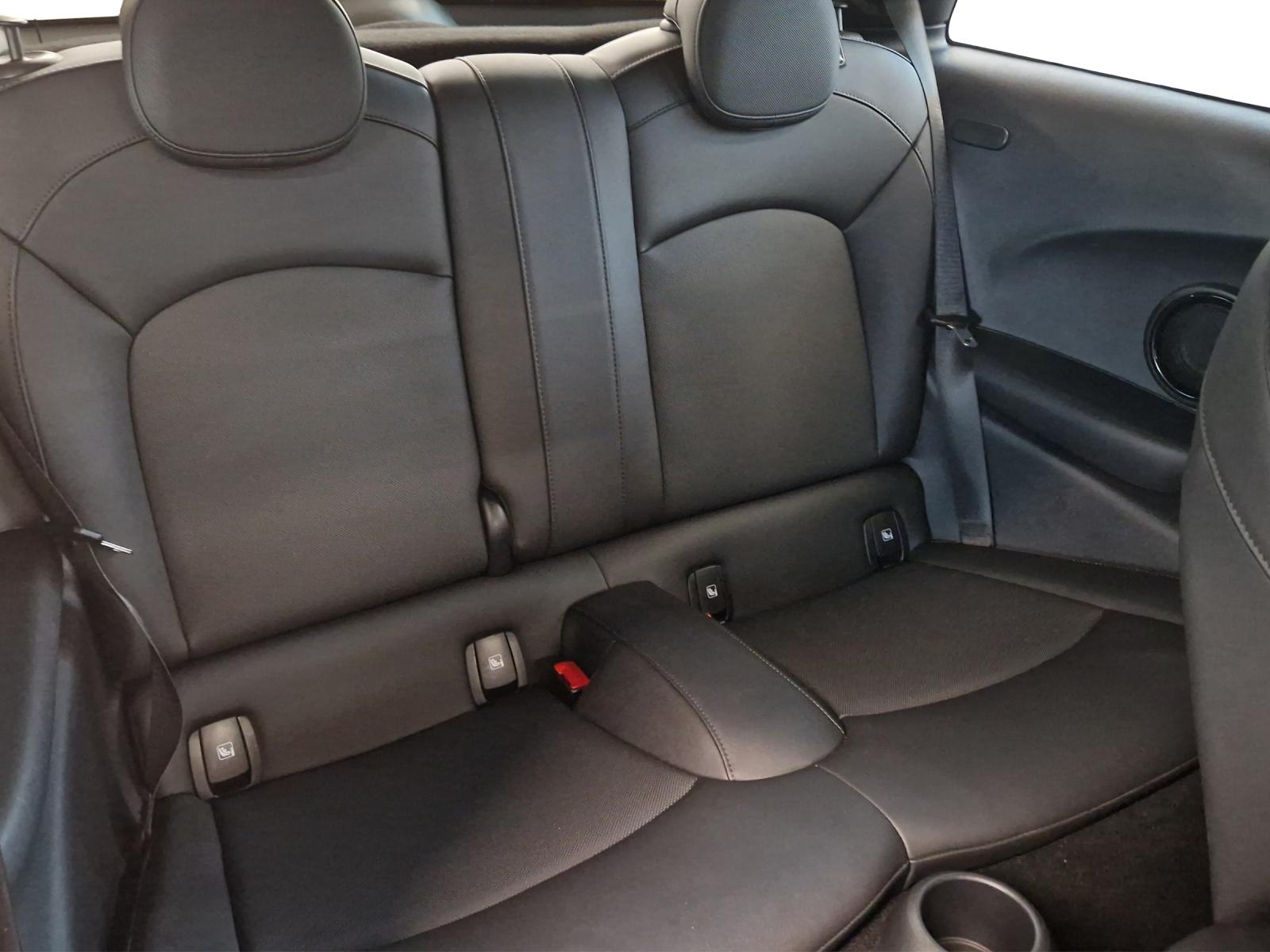 MINI Cooper SE F56-image-21