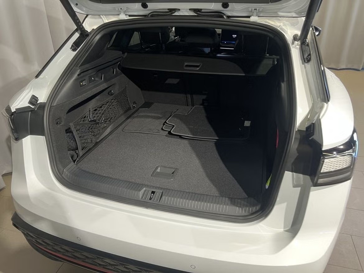 VW ID.7 Tourer GTX 86 kWh GTX 4 Motion-image-5