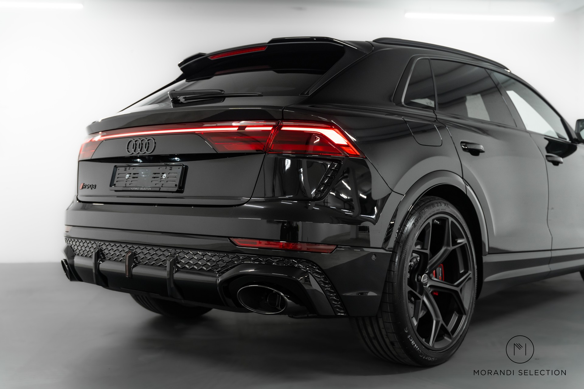 AUDI RS Q8 SUV 4.0 V8 TFSI performance quattro T-Tronic-image-4