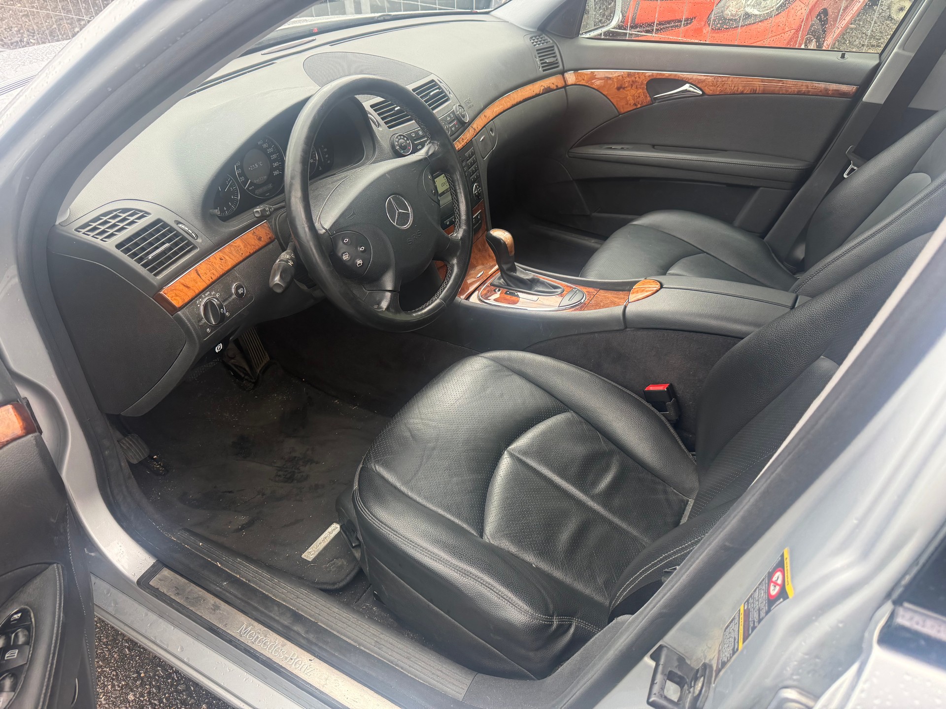 MERCEDES-BENZ E 280 CDI Elégance 4Matic Automatic-image-5