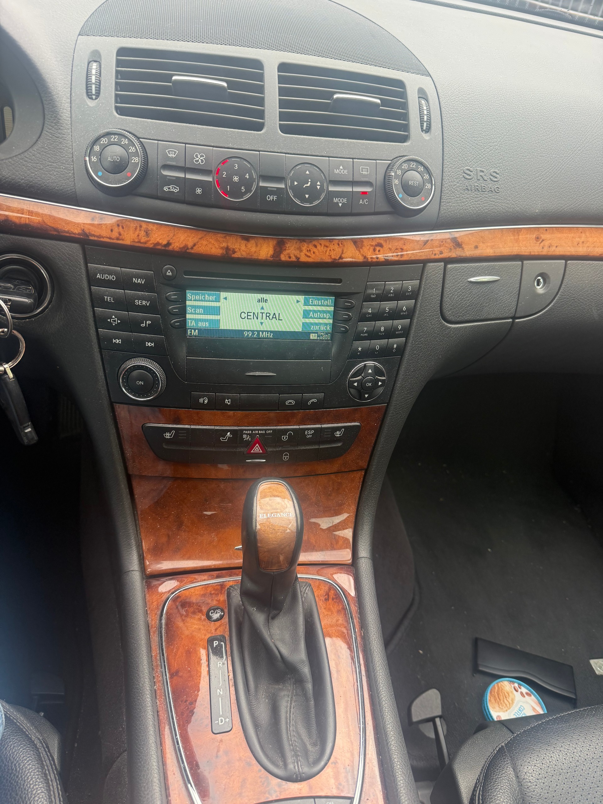 MERCEDES-BENZ E 280 CDI Elégance 4Matic Automatic-image-6