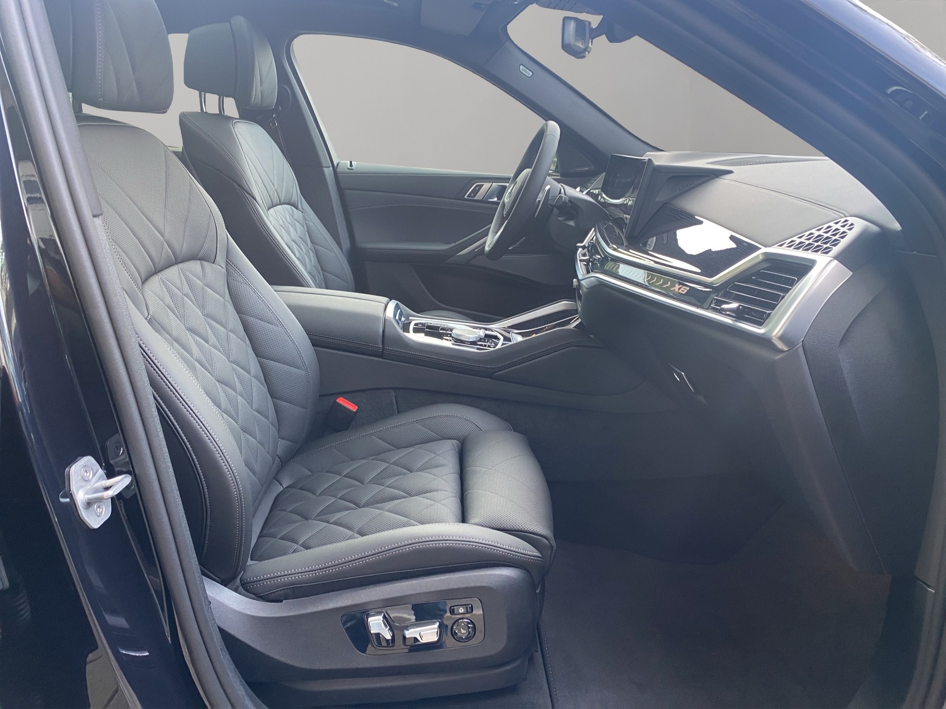 BMW X6 xDrive 48V 40d M Sport Pro Steptronic-image-19
