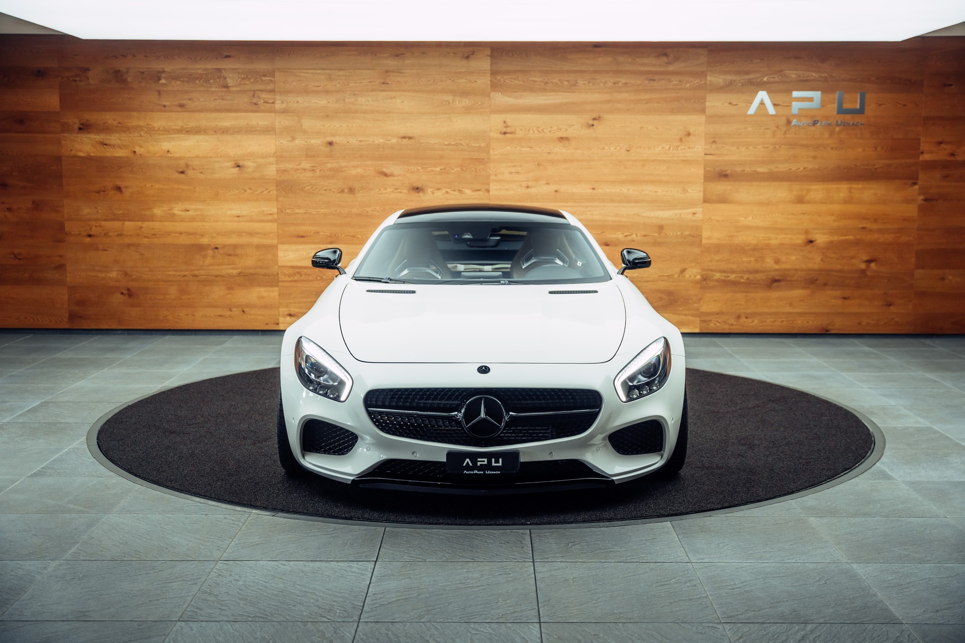 MERCEDES-BENZ AMG GT S Speedshift DCT-image-17