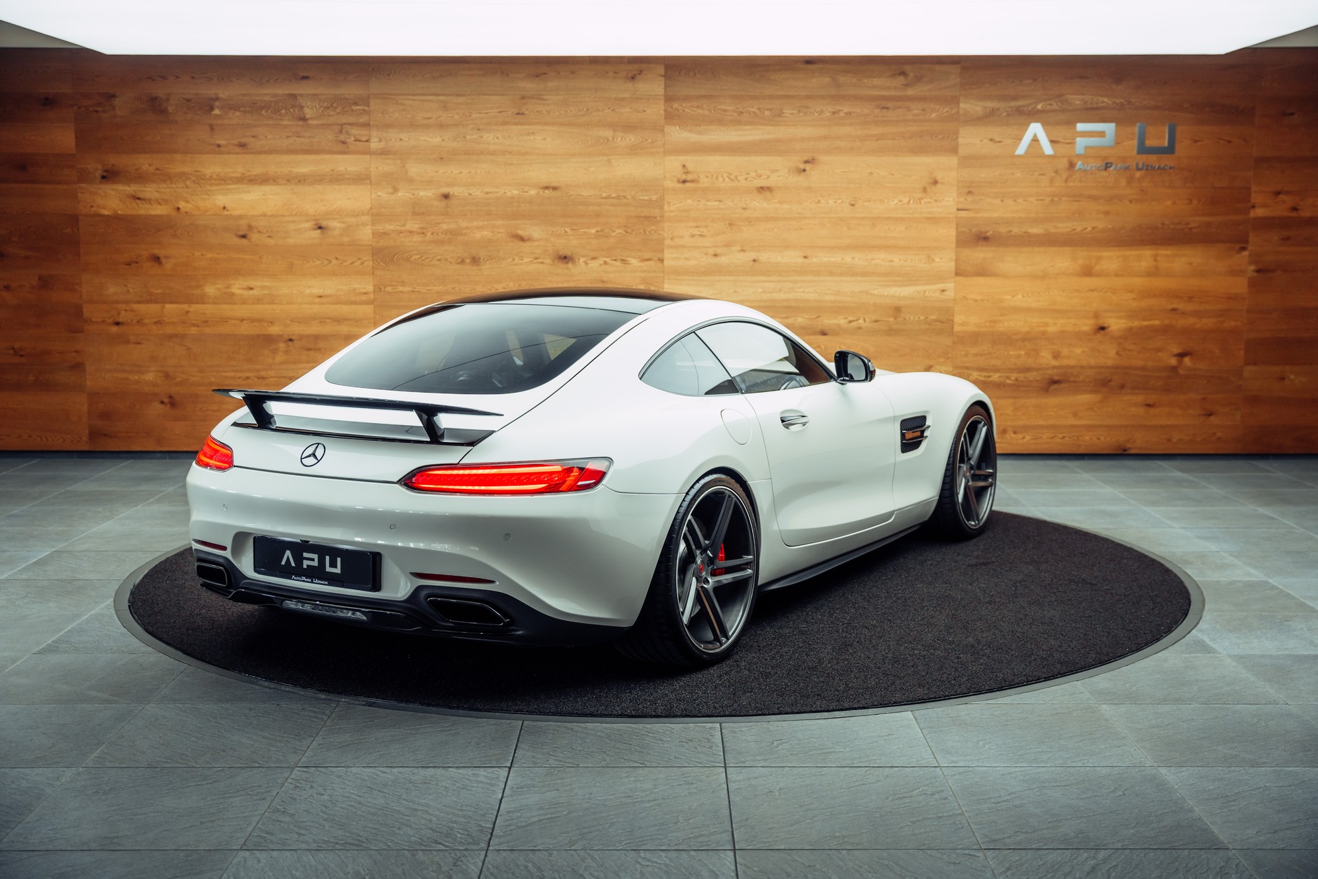 MERCEDES-BENZ AMG GT S Speedshift DCT-showroom-element-1