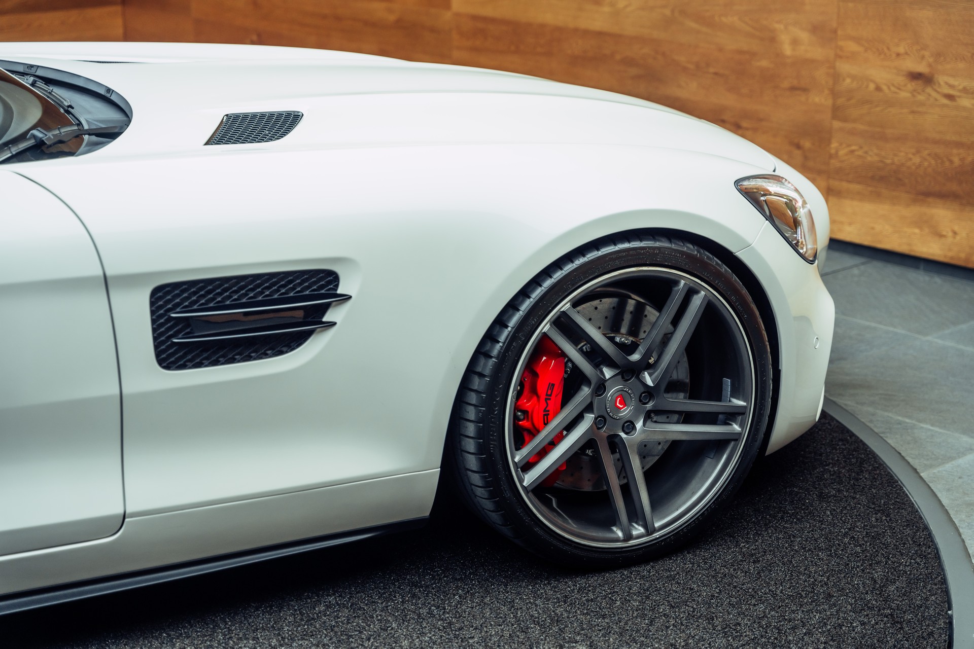 MERCEDES-BENZ AMG GT S Speedshift DCT-image-19