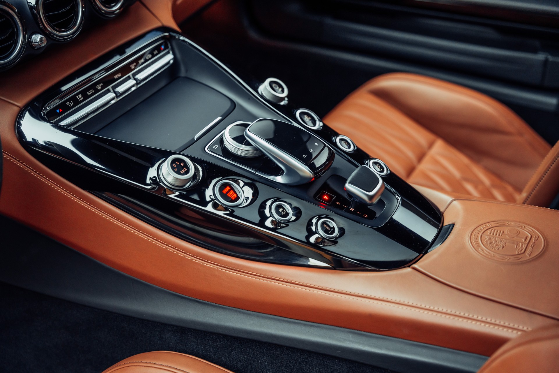 MERCEDES-BENZ AMG GT S Speedshift DCT-image-14