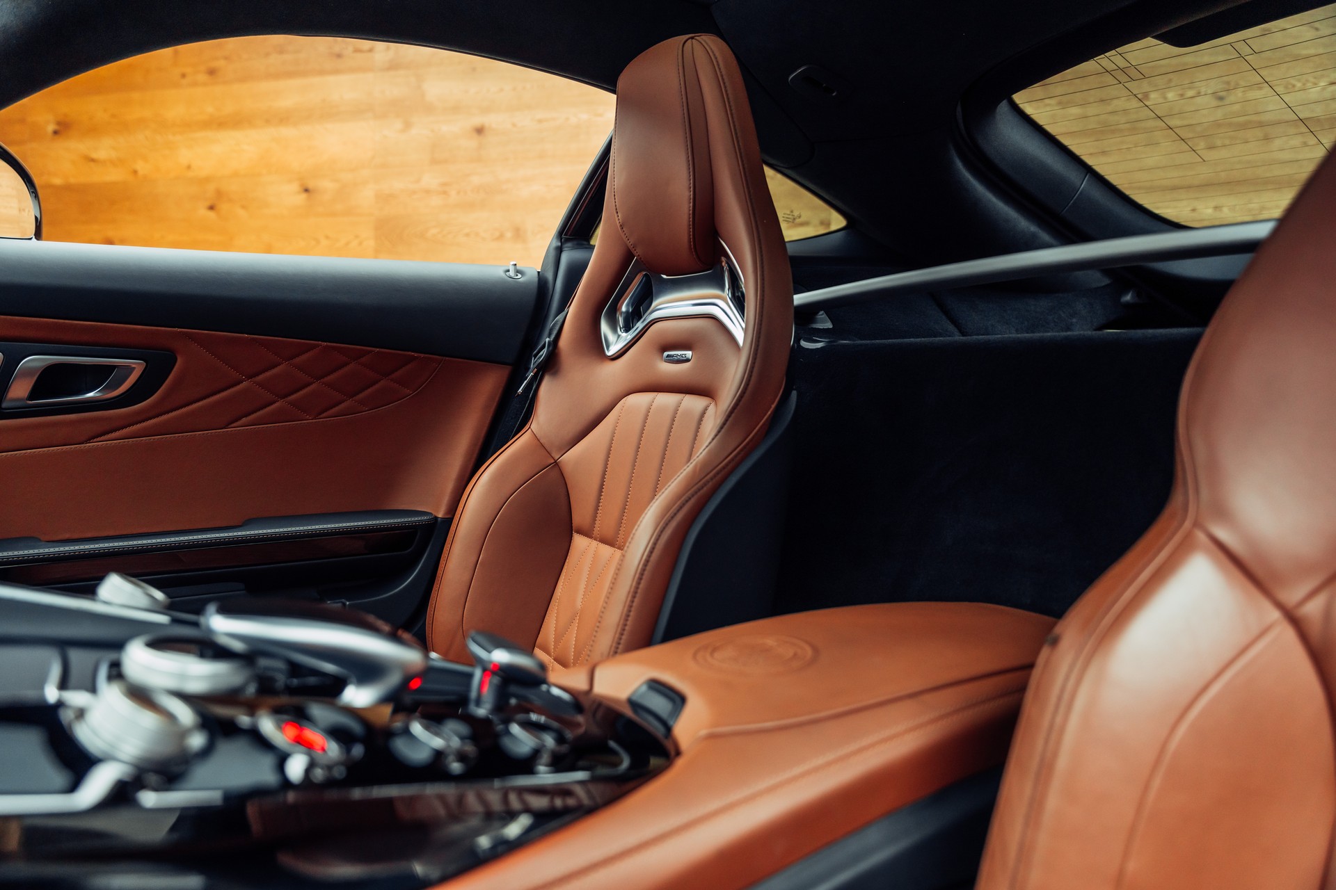 MERCEDES-BENZ AMG GT S Speedshift DCT-image-8