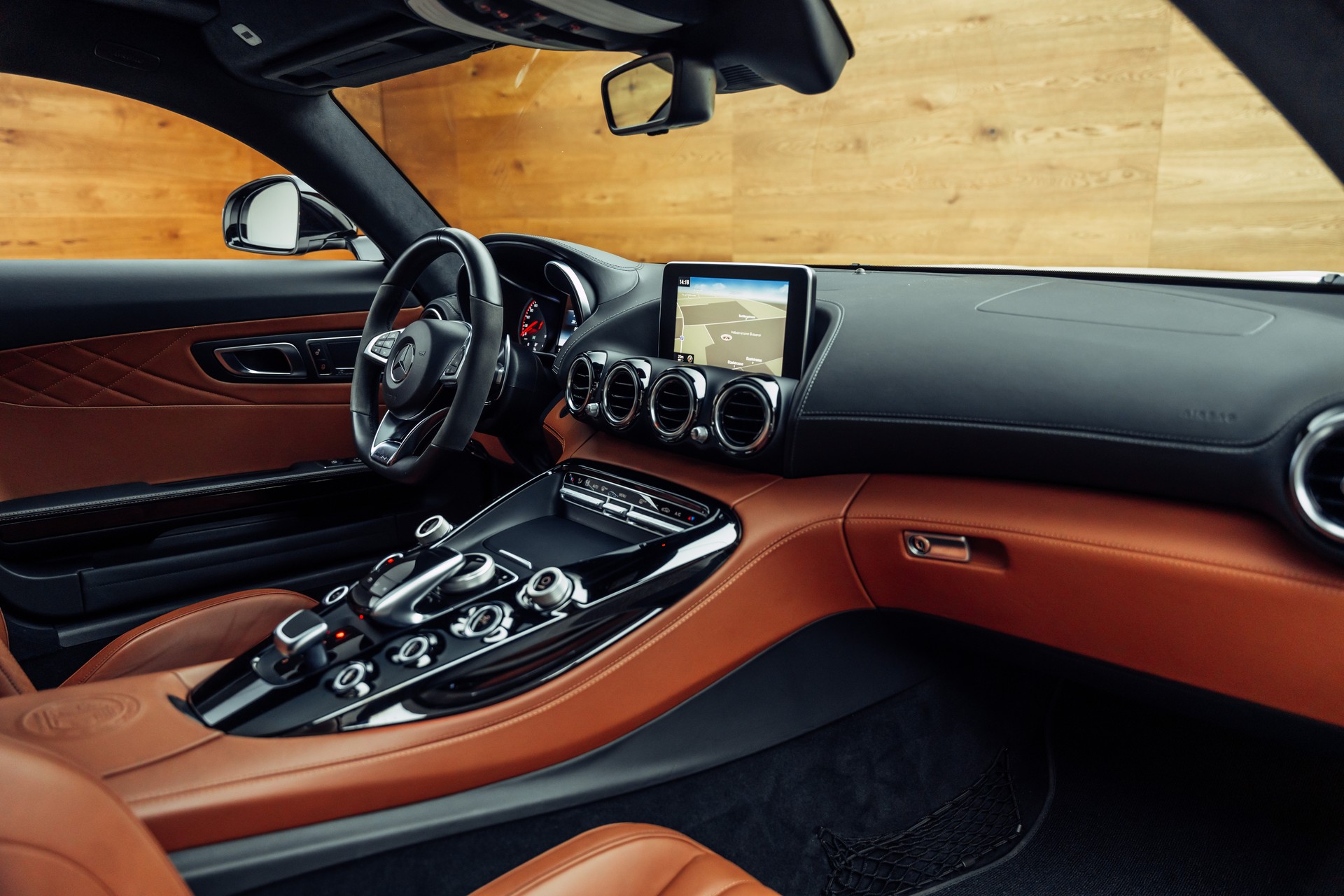 MERCEDES-BENZ AMG GT S Speedshift DCT-image-6