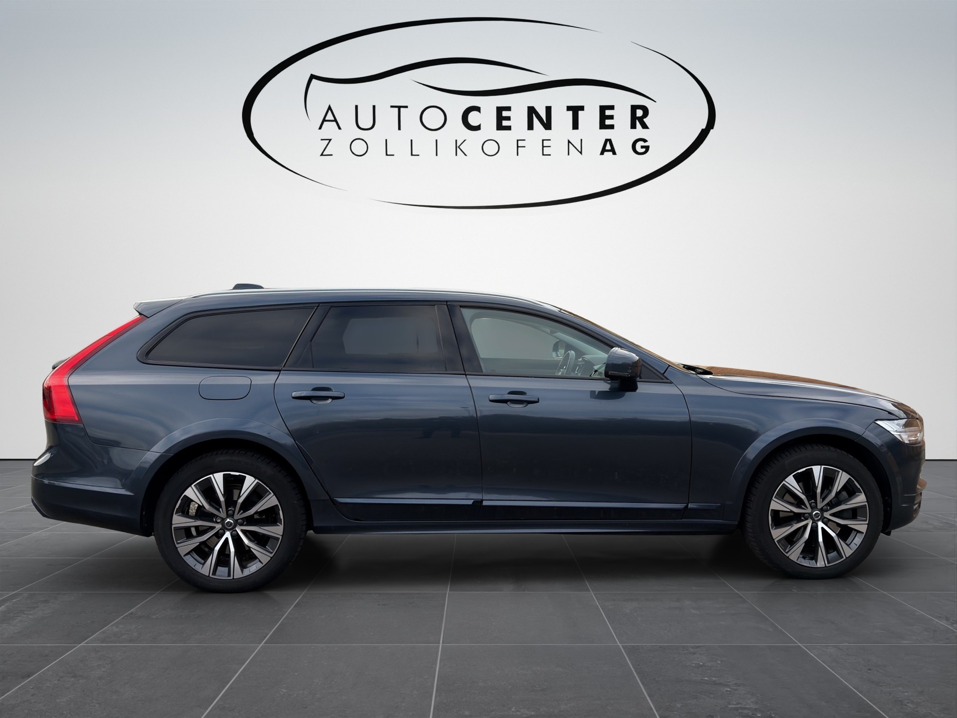 VOLVO V90 Cross Country D5 Pro AWD Geartronic Powerpulse-showroom-element-3