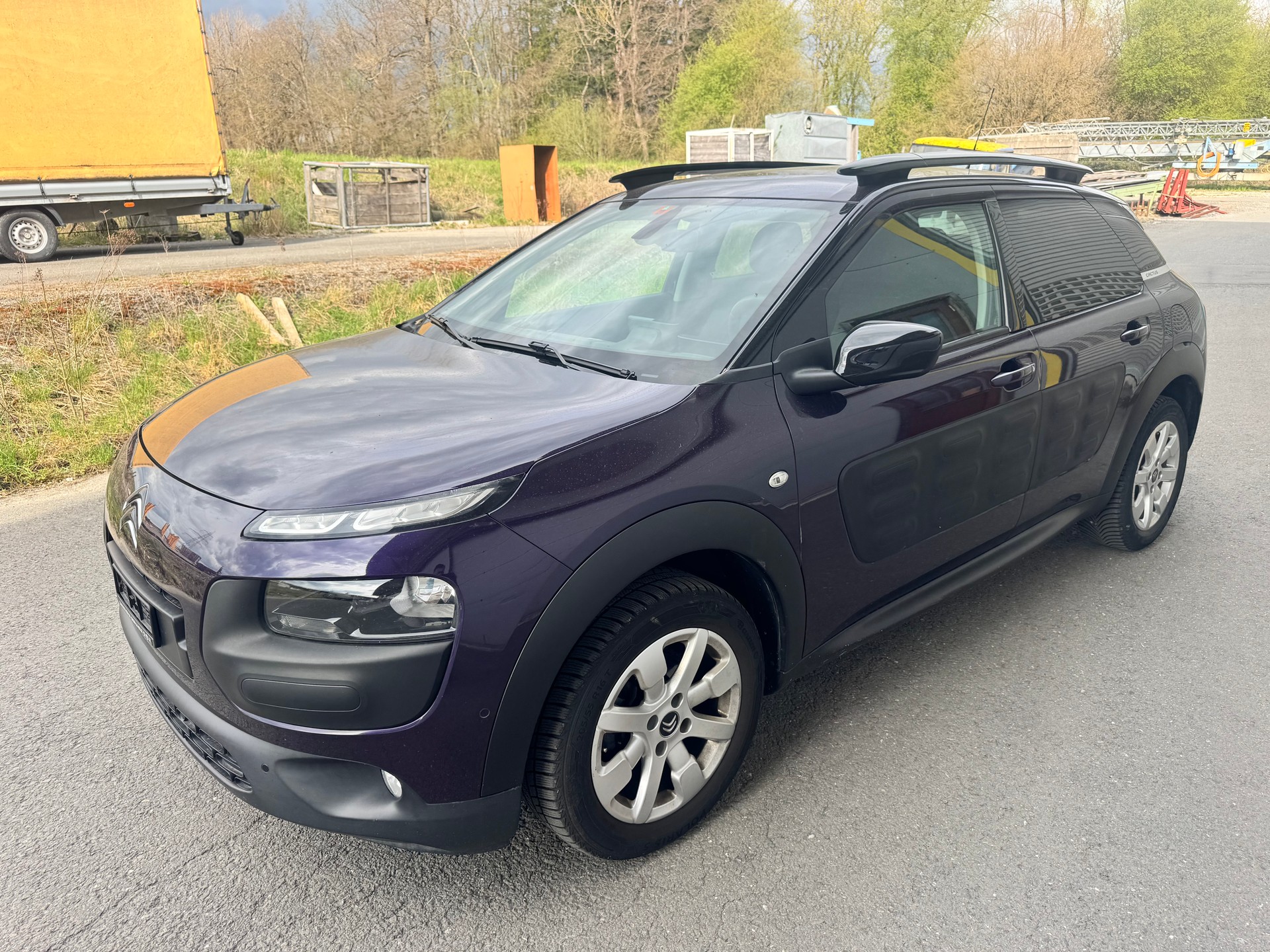 CITROEN C4 Cactus 1.2 VTi Shine Edition-image-3