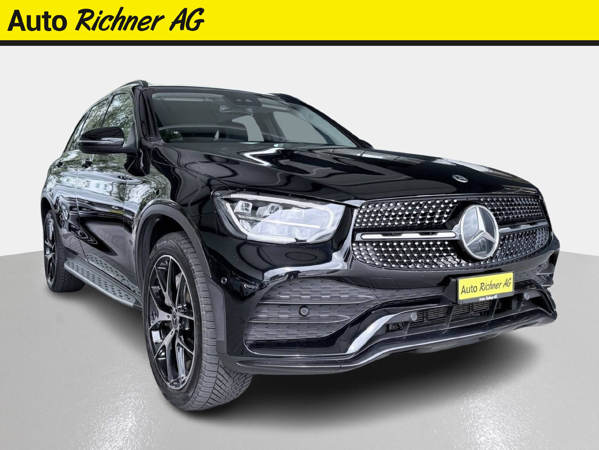 MERCEDES-BENZ GLC 300 e AMG Line 4m