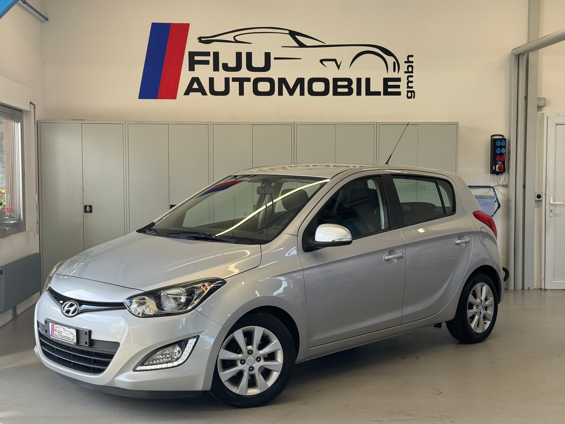 HYUNDAI i20 1.4 Amplia Automatic