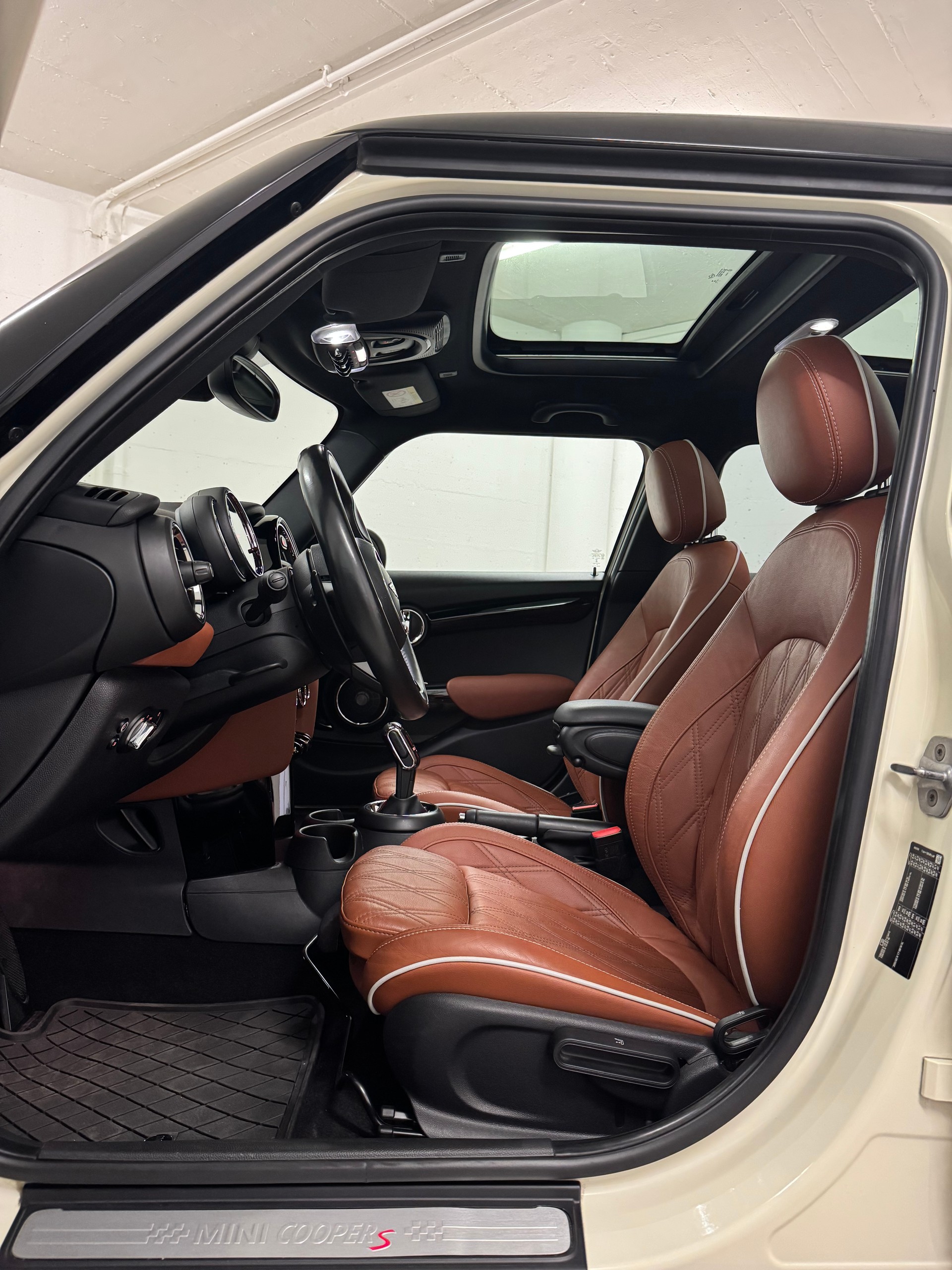 MINI Cooper S Steptronic DKG-image-5