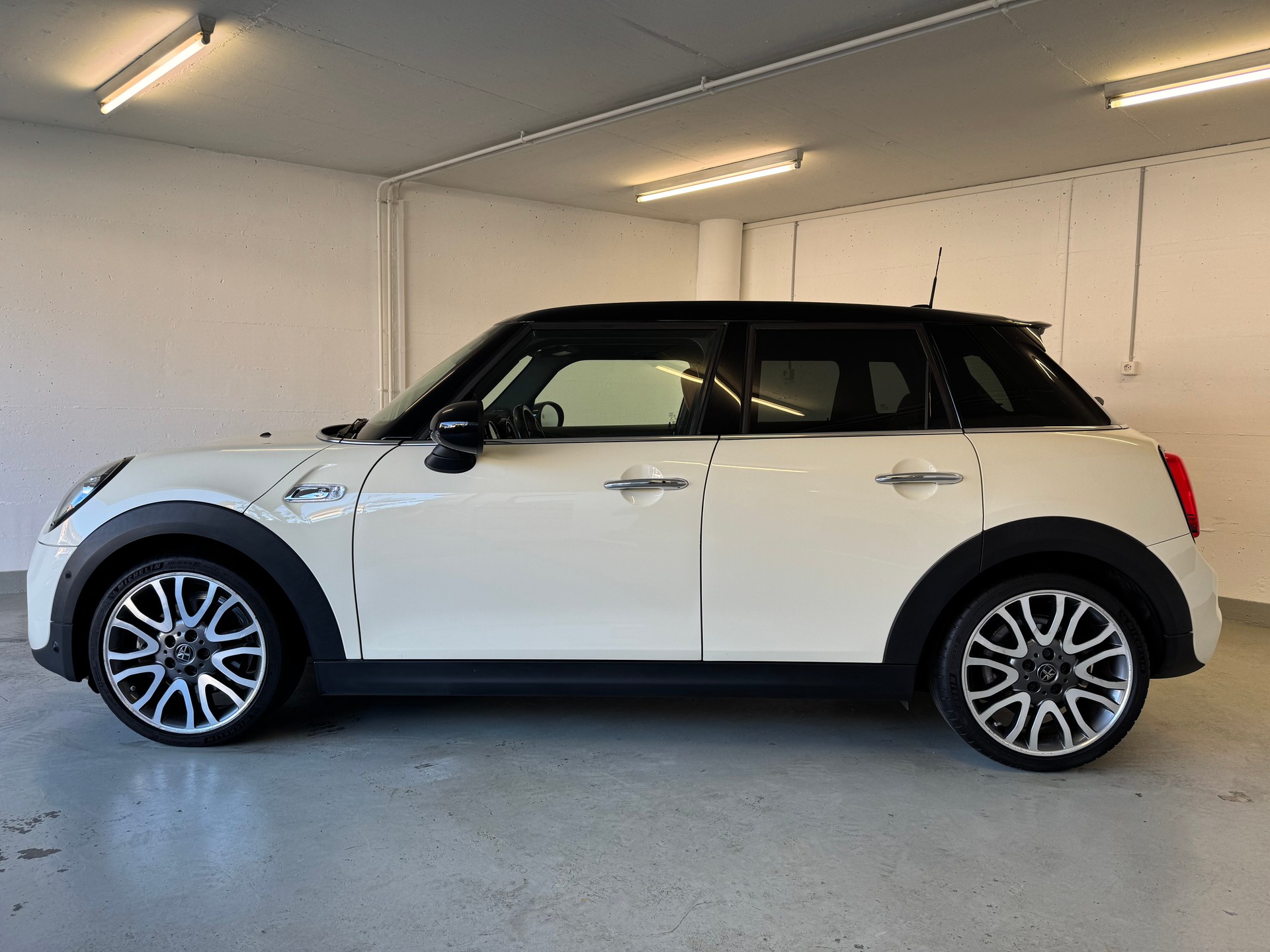 MINI Cooper S Steptronic DKG-image-2