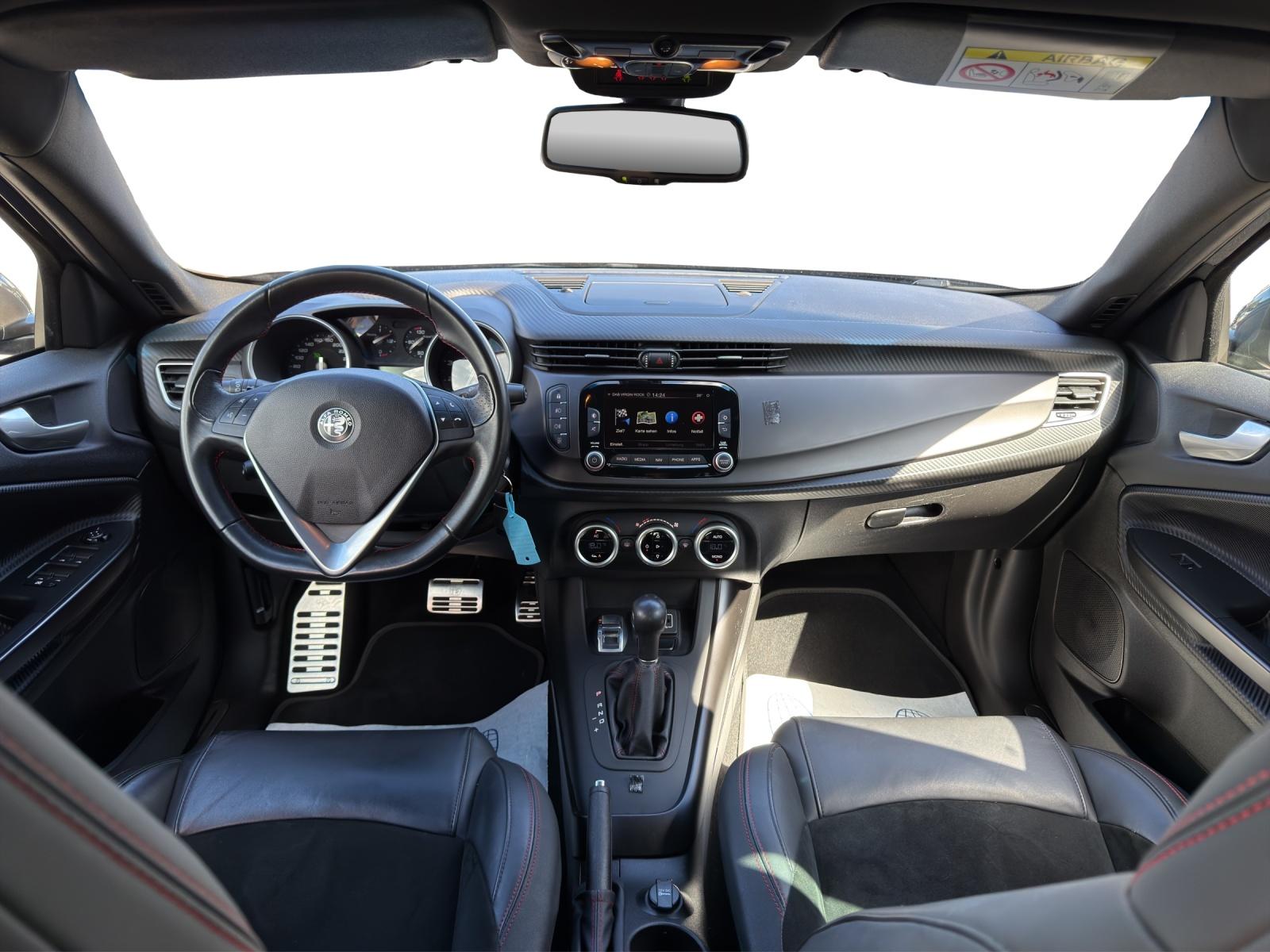 ALFA ROMEO Giulietta 1750 TBi Veloce TCT-image-4