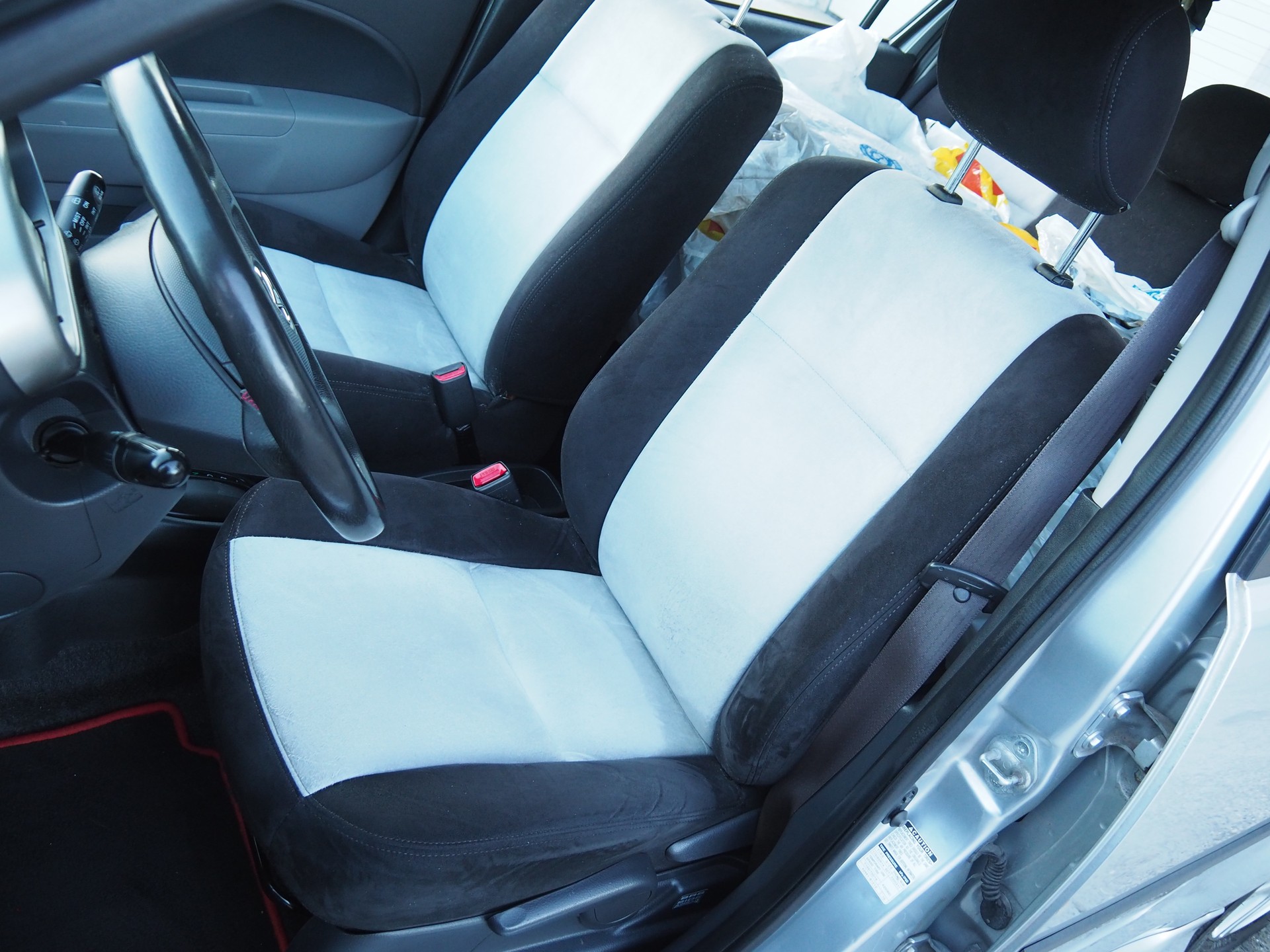 DAIHATSU Sirion 1.3 eco-4WD Automatic-image-11