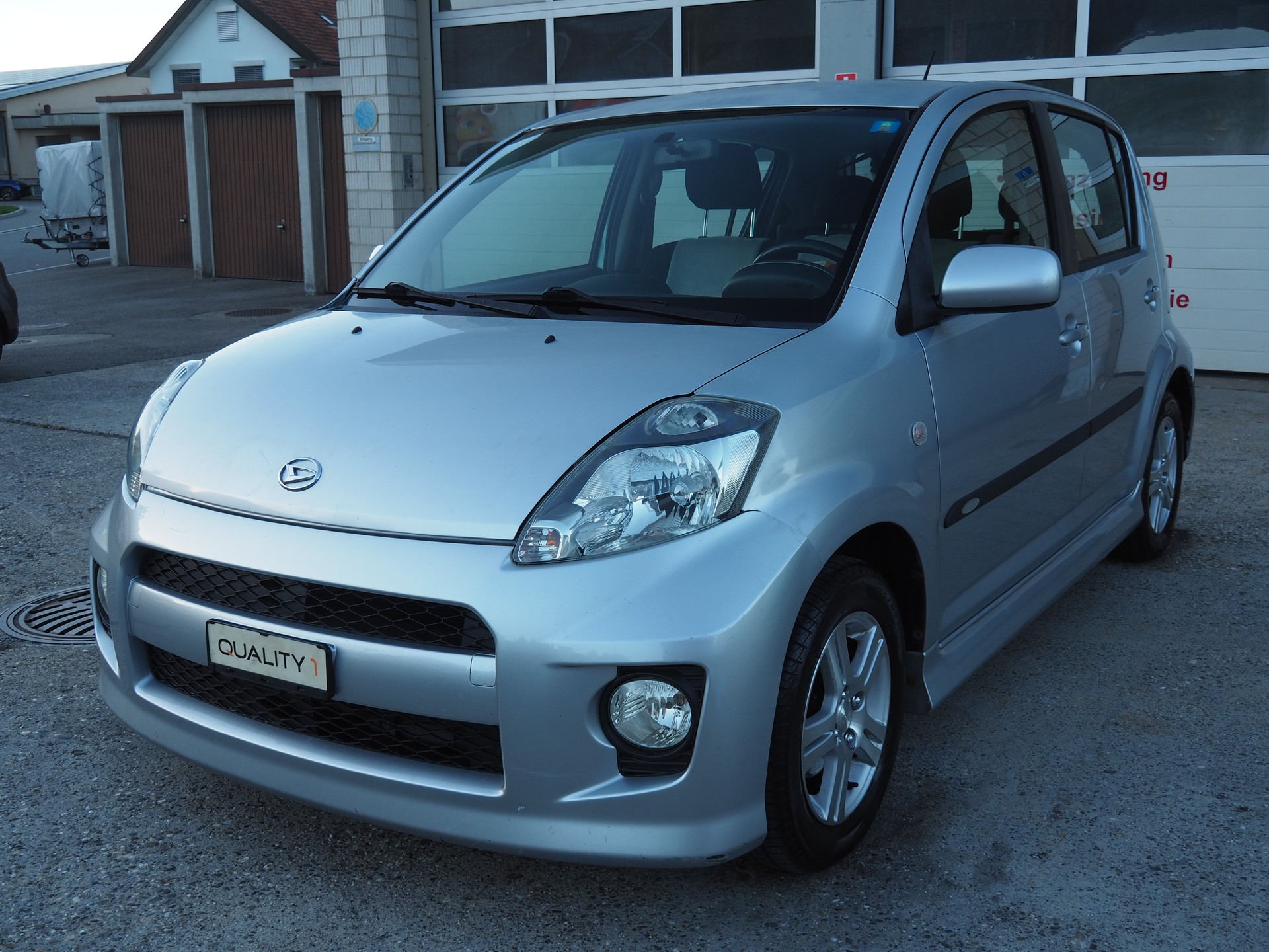 DAIHATSU Sirion 1.3 eco-4WD Automatic-image-2