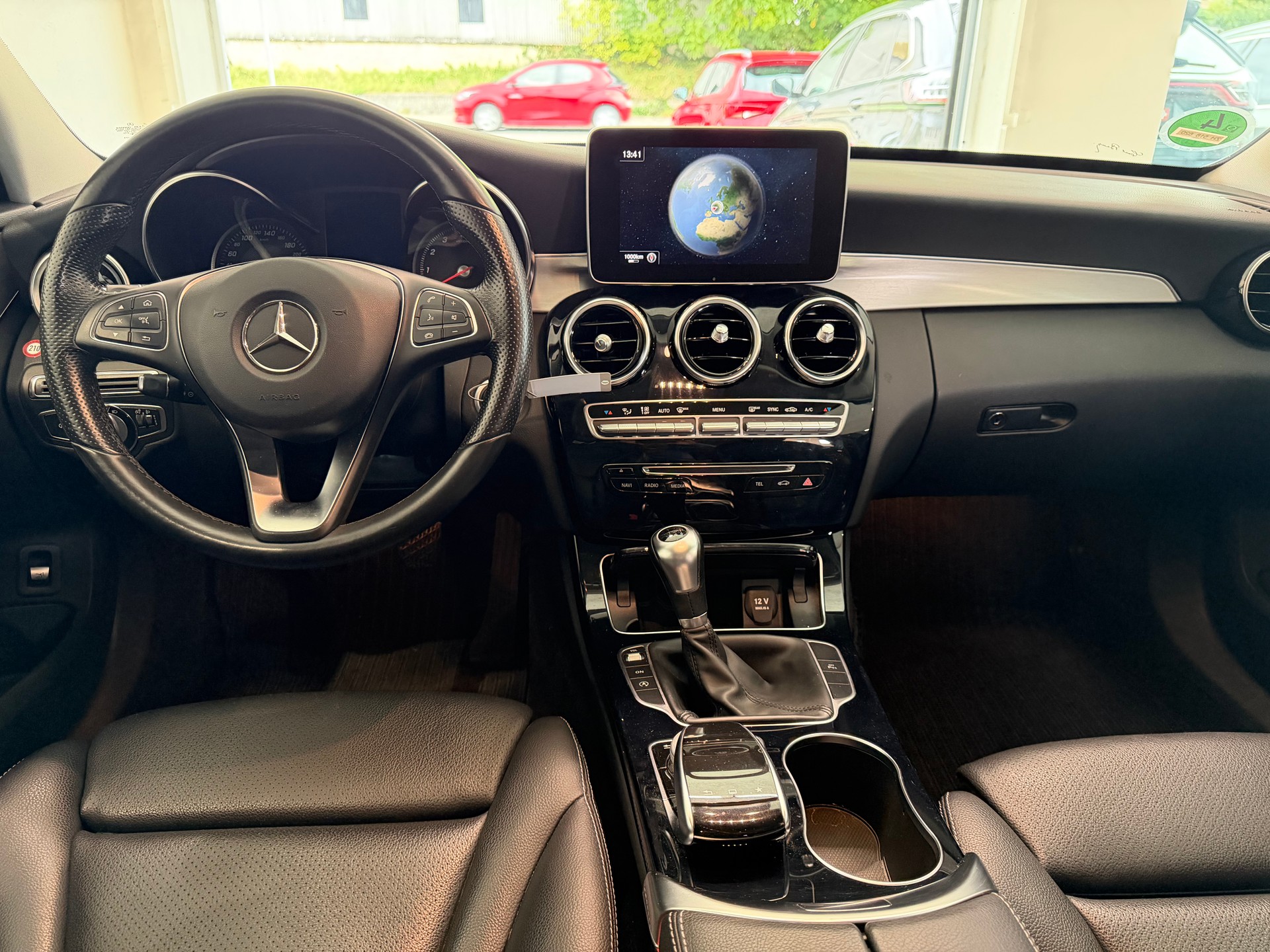 MERCEDES-BENZ C 200 Avantgarde-image-8