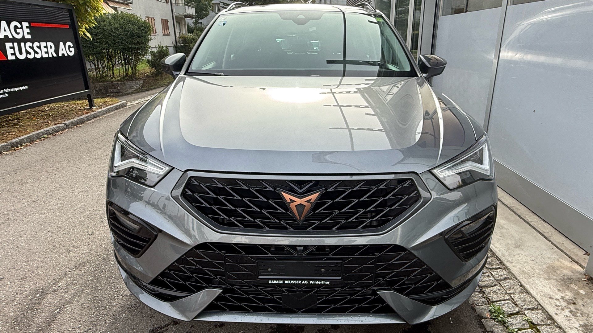 CUPRA Ateca 2.0 TSI 4Drive ***ANHÄNGERKUPPLUNG & 5 JAHRE CUPRA WERKSGARANTIE ***-showroom-element-1