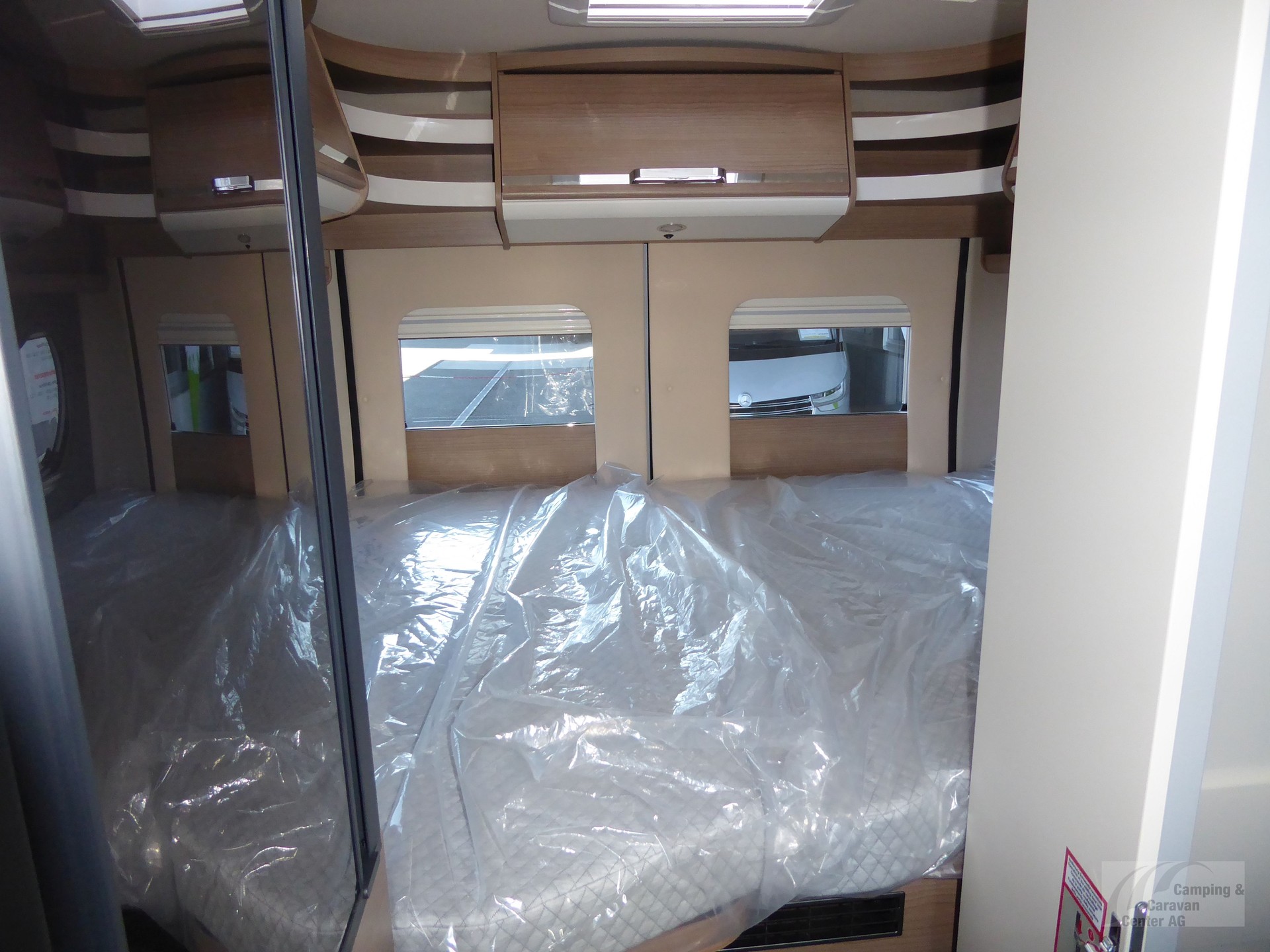 MALIBU Van comfort 600 DB Coupé-image-8