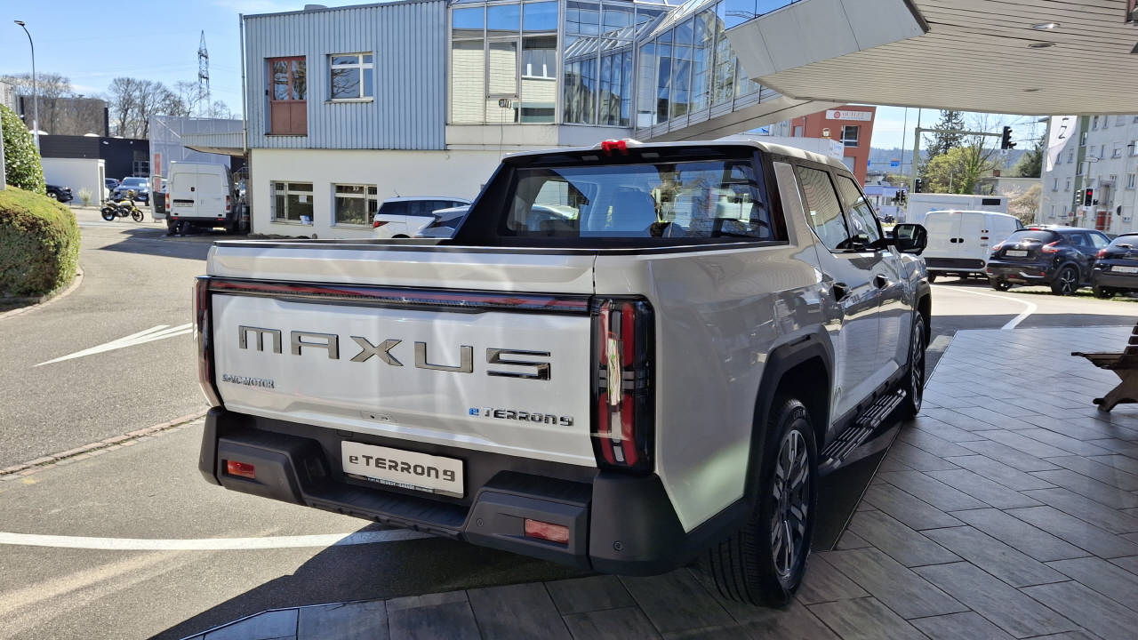 MAXUS eTerron 9 E-Motor 102kWh Luxury-image-3