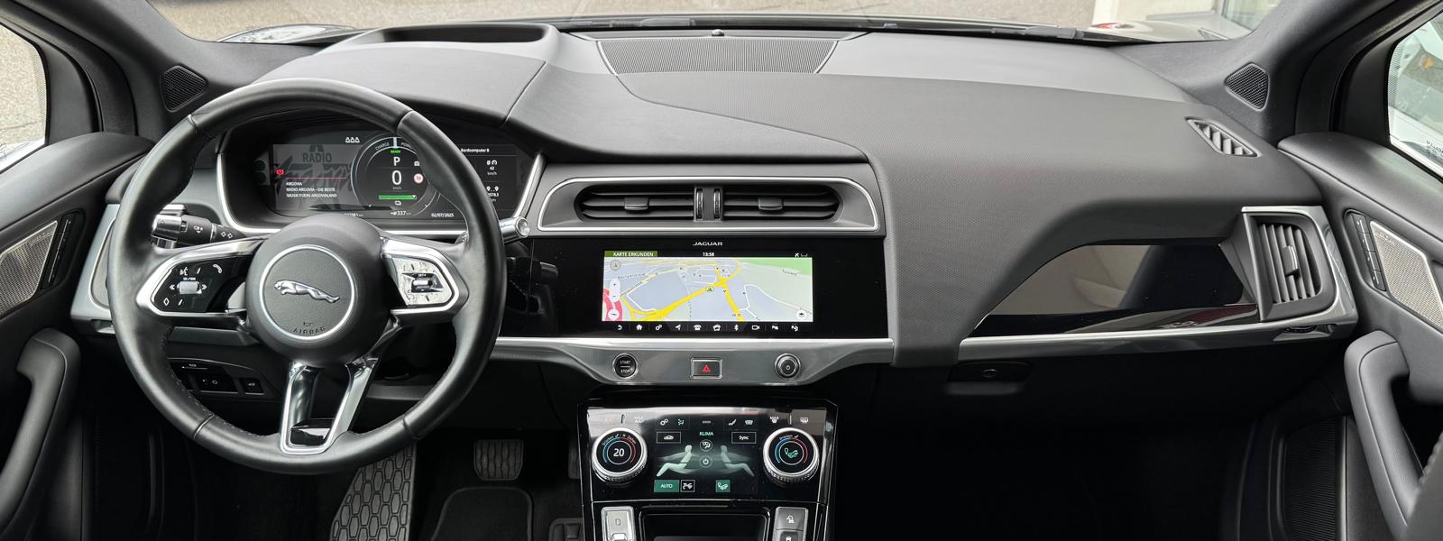 JAGUAR I-Pace EV400 SE AWD-image-11