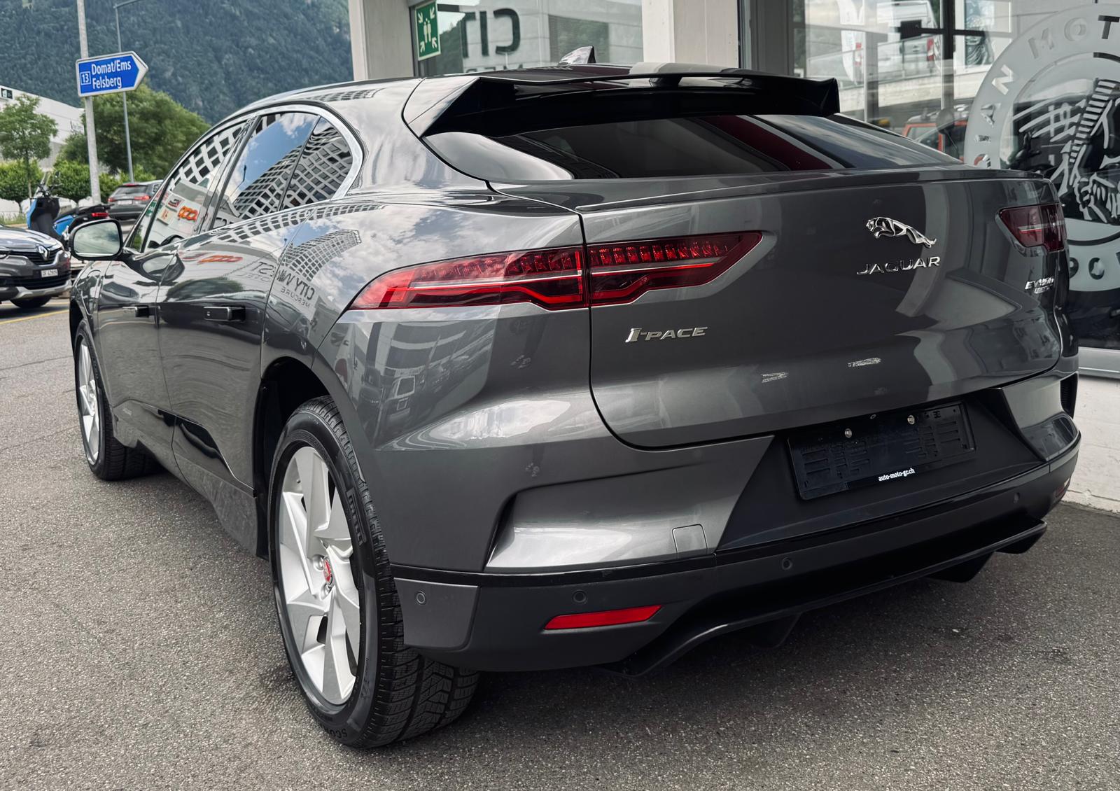 JAGUAR I-Pace EV400 SE AWD-showroom-element-3