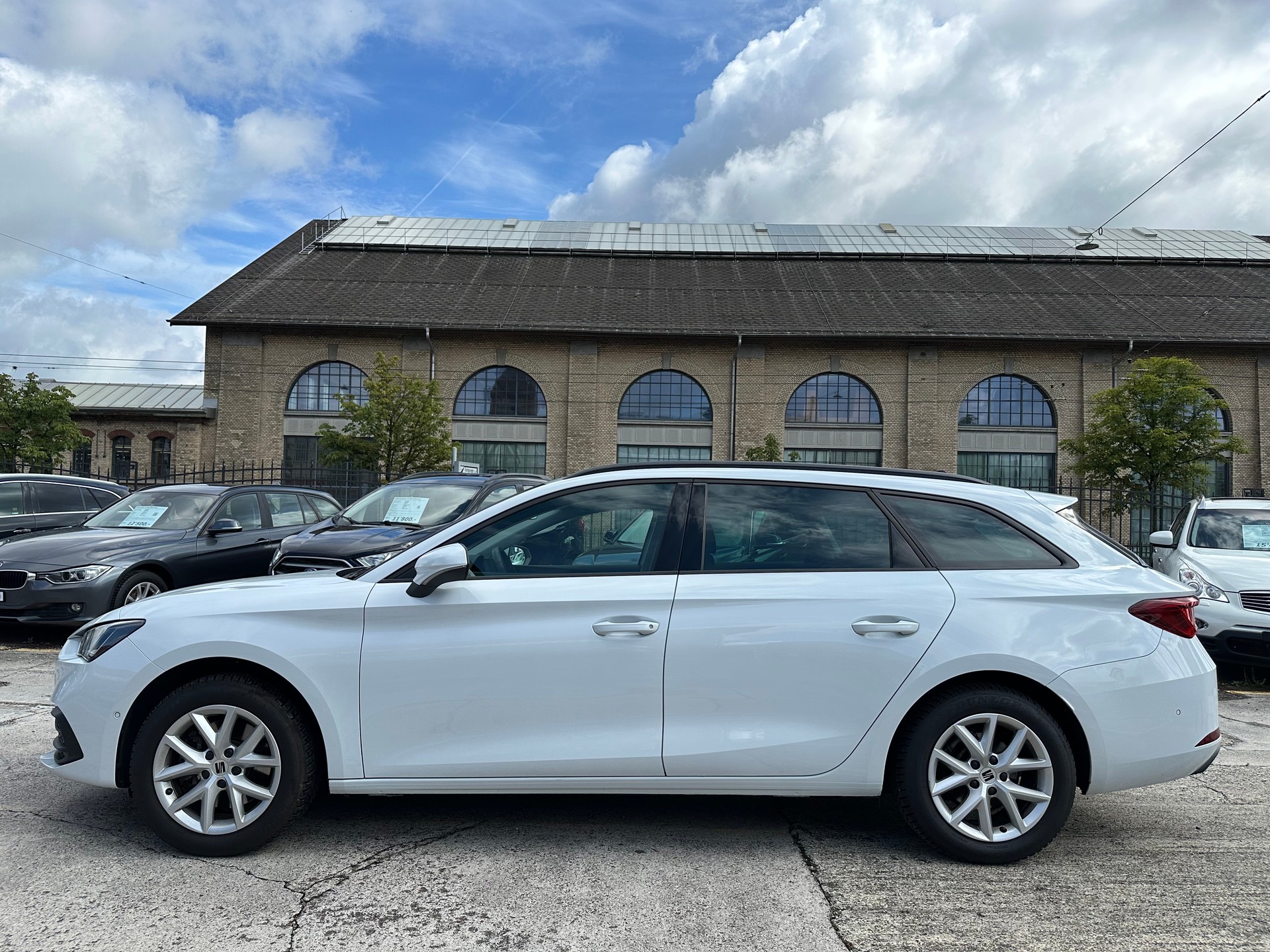 SEAT Leon ST 2.0 TDI EVO DSG Style-showroom-element-3