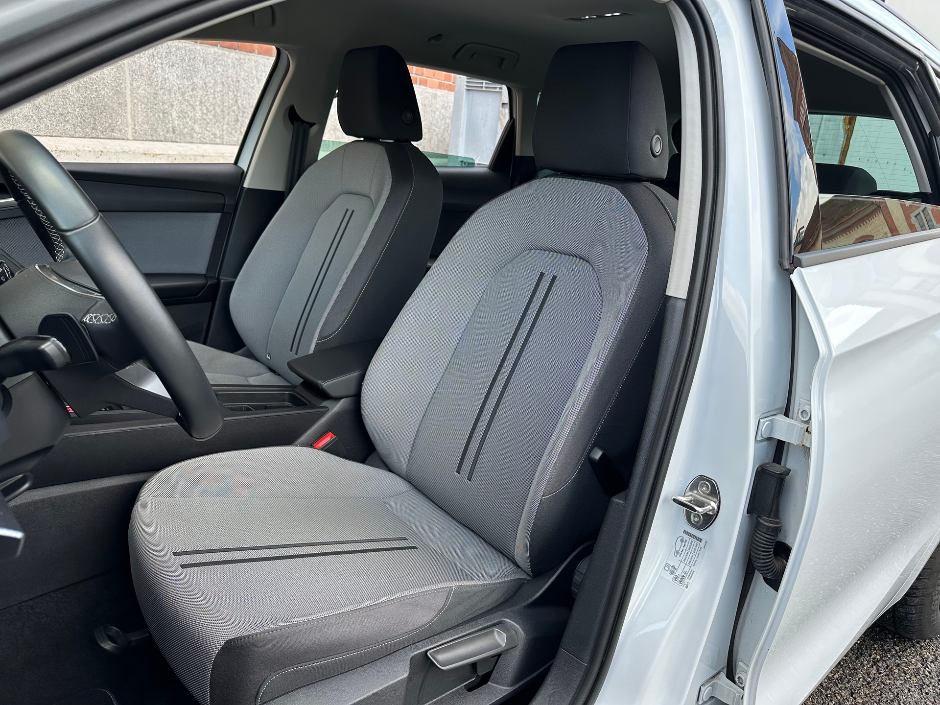 SEAT Leon ST 2.0 TDI EVO DSG Style-image-12