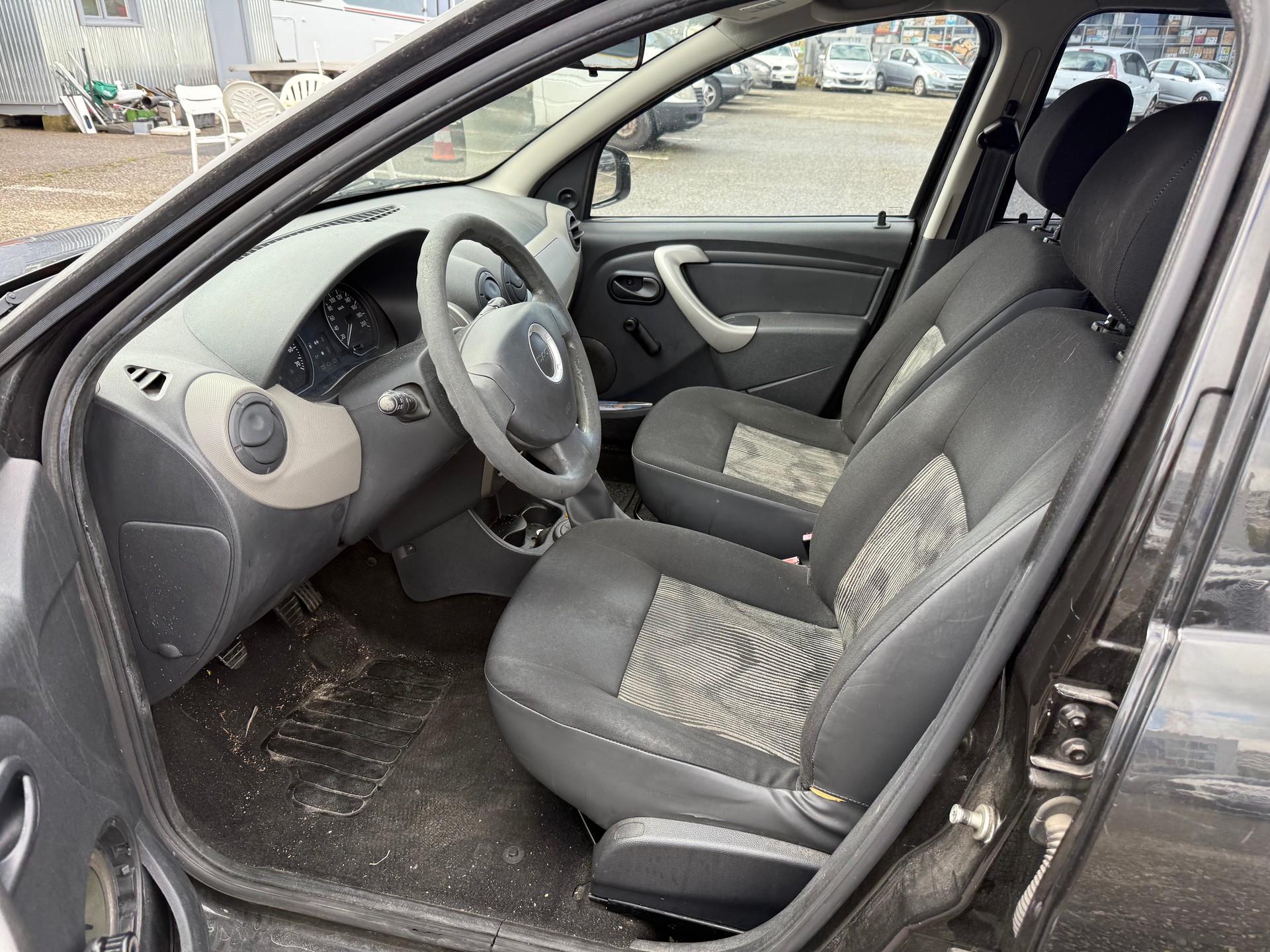DACIA Sandero 1.2 Ambiance-image-6
