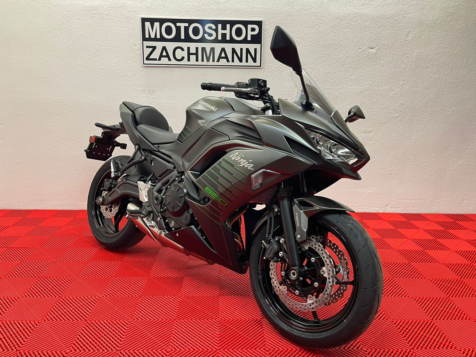 KAWASAKI Ninja 650-image-1