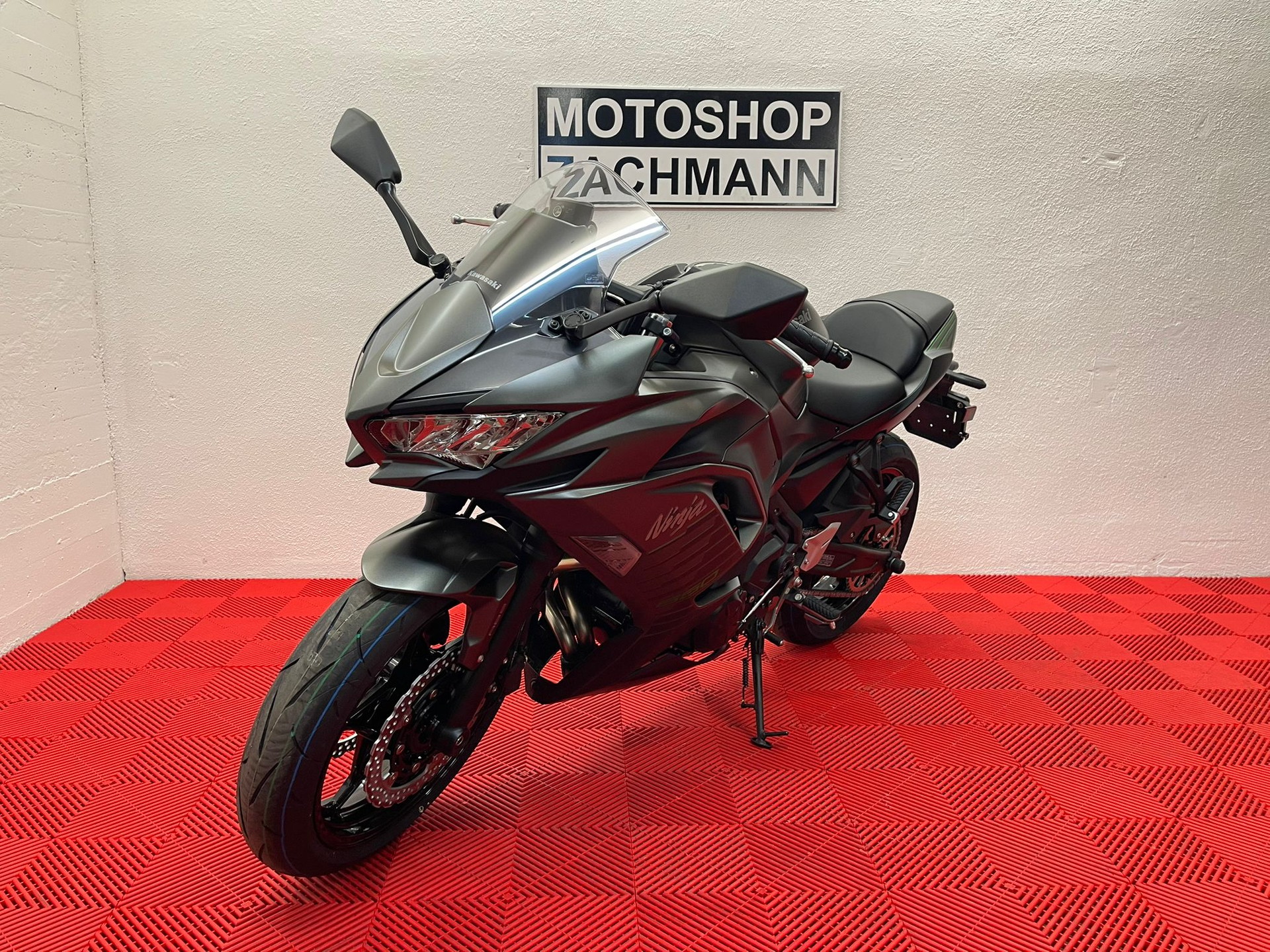 KAWASAKI Ninja 650-image-2