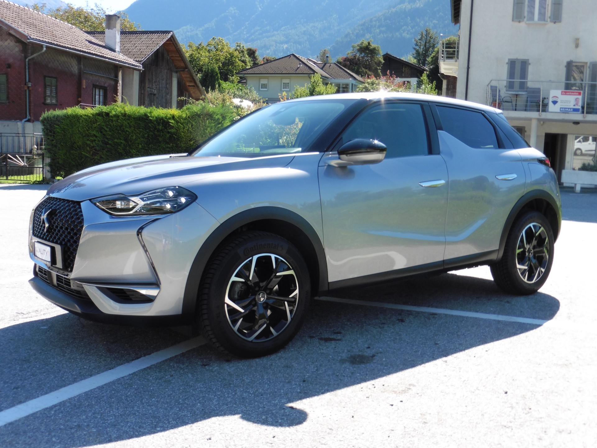 DS AUTOMOBILES DS 3 Crossback 1.2 PureTech SO Chic EAT8-image-4