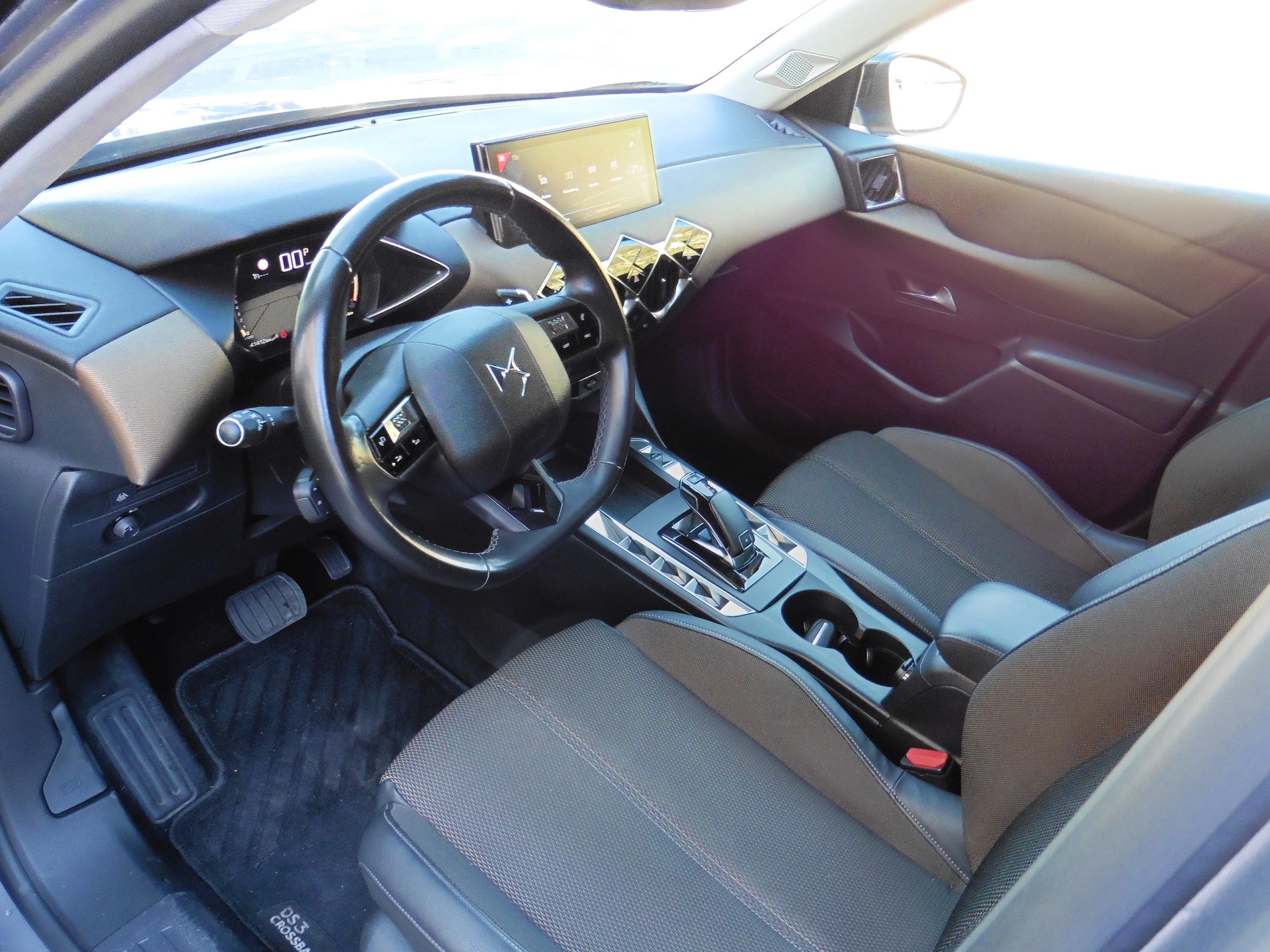 DS AUTOMOBILES DS 3 Crossback 1.2 PureTech SO Chic EAT8-image-10