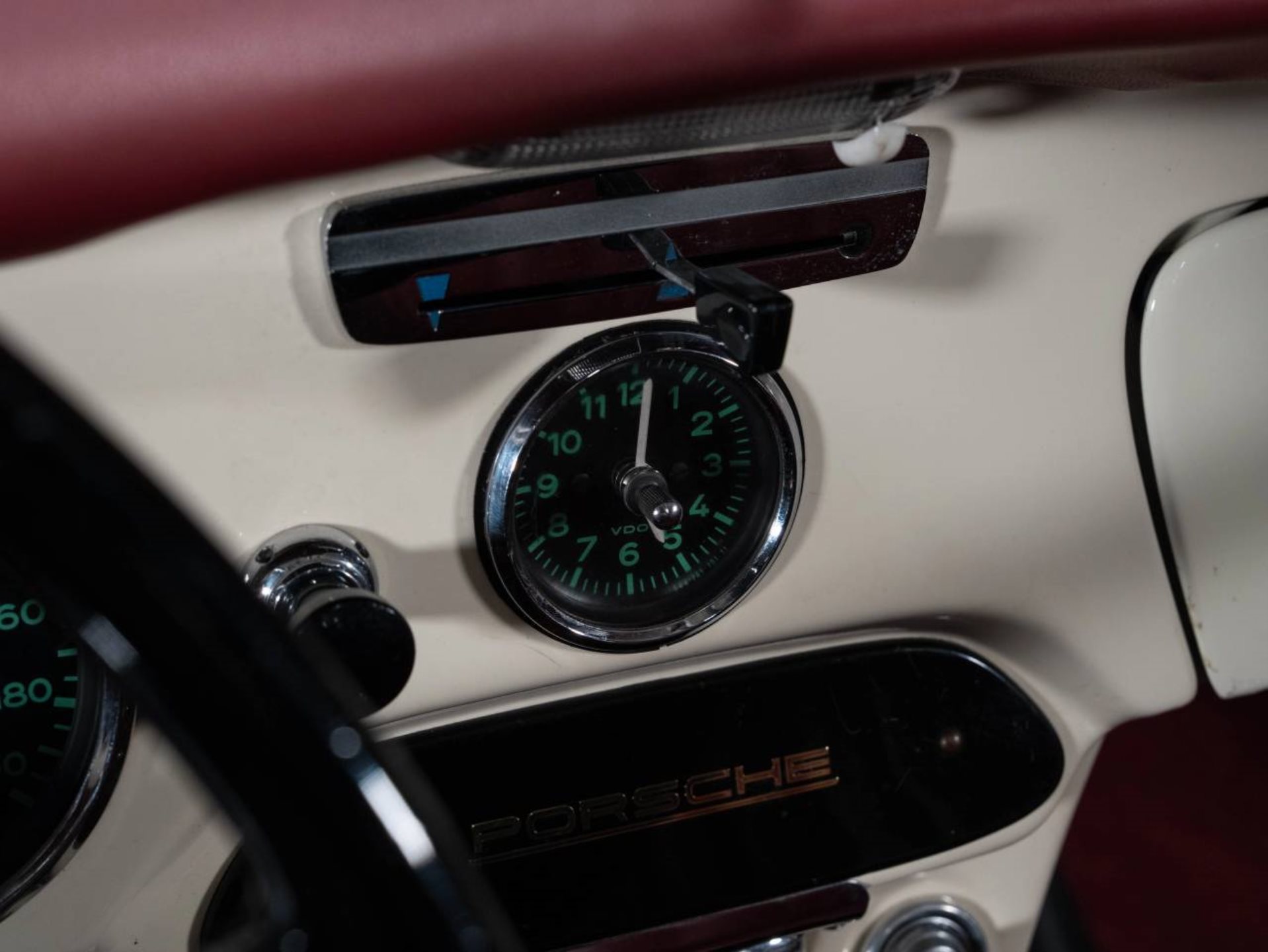 PORSCHE 356 C Cabriolet-image-19