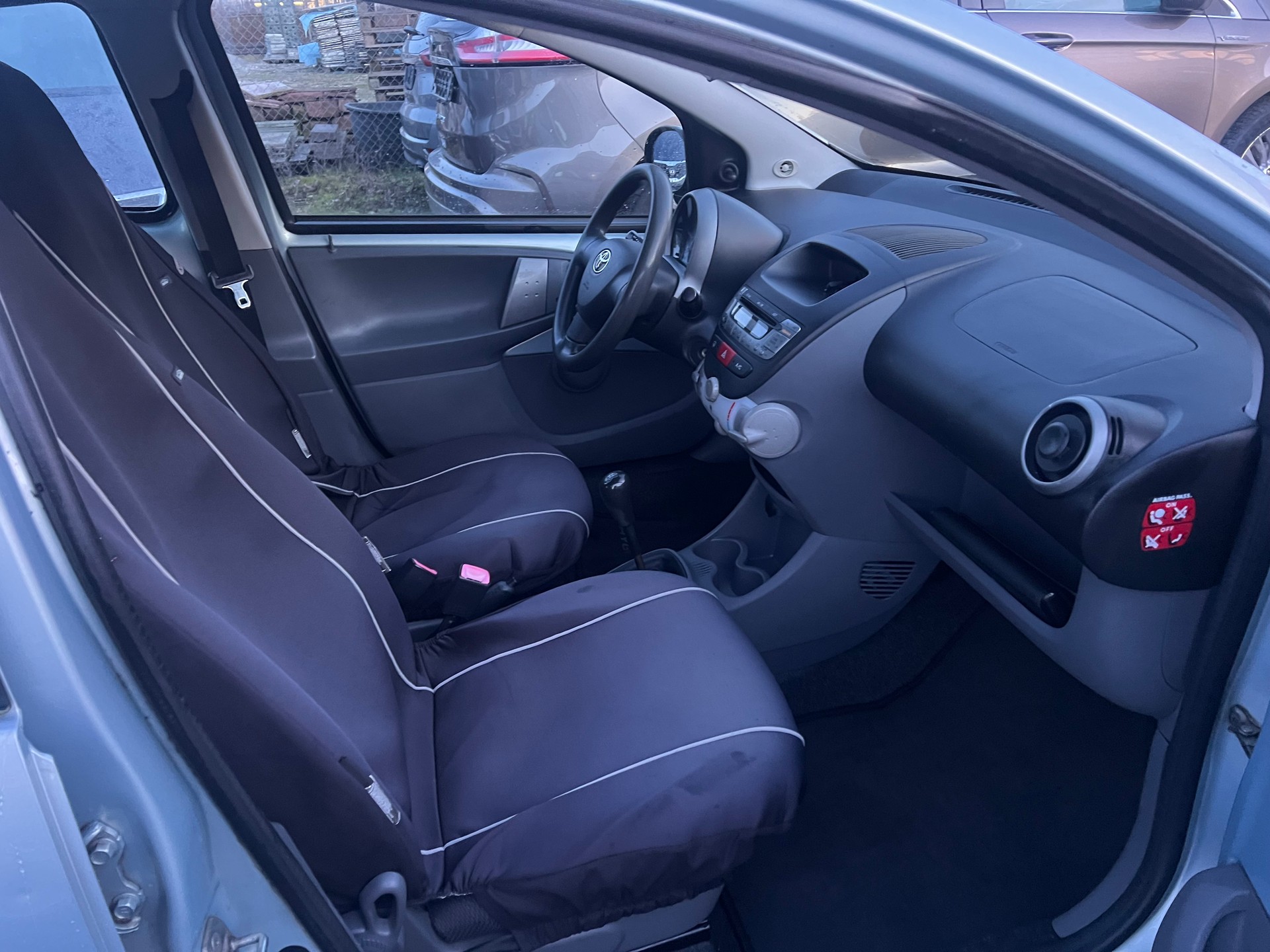 TOYOTA Aygo 1.0 blue MultiMode-image-9