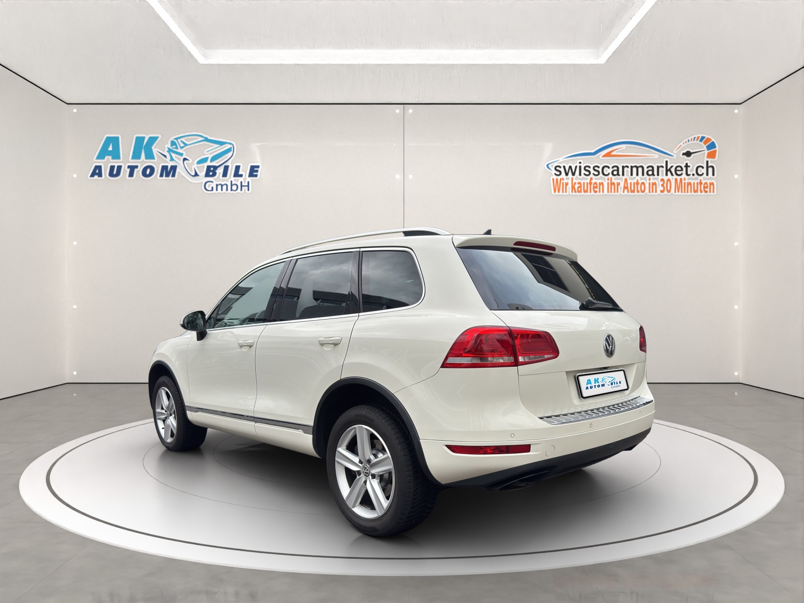 VW Touareg 3.0 TDI BlueMotion Technology Tiptronic-image-6
