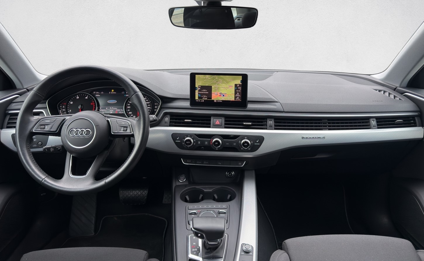 AUDI A4 Avant 40 TDI quattro S-tronic-image-11