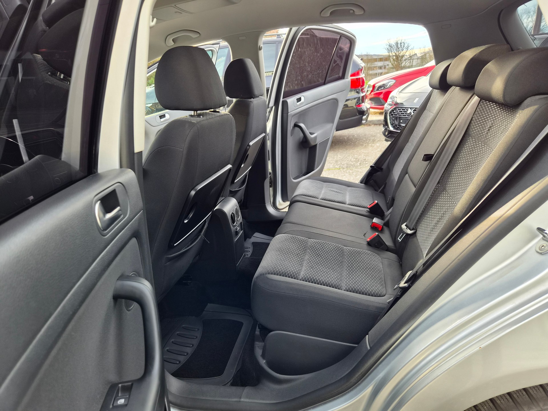 VW Golf Plus 1.4 TSI Comfortline DSG-image-8