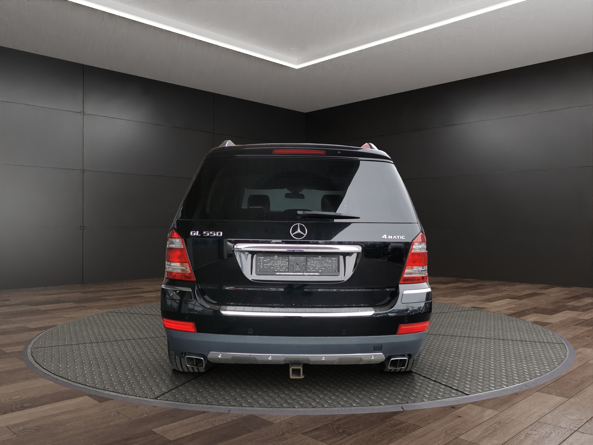 MERCEDES-BENZ GL 550 4Matic 7G-Tronic-image-7