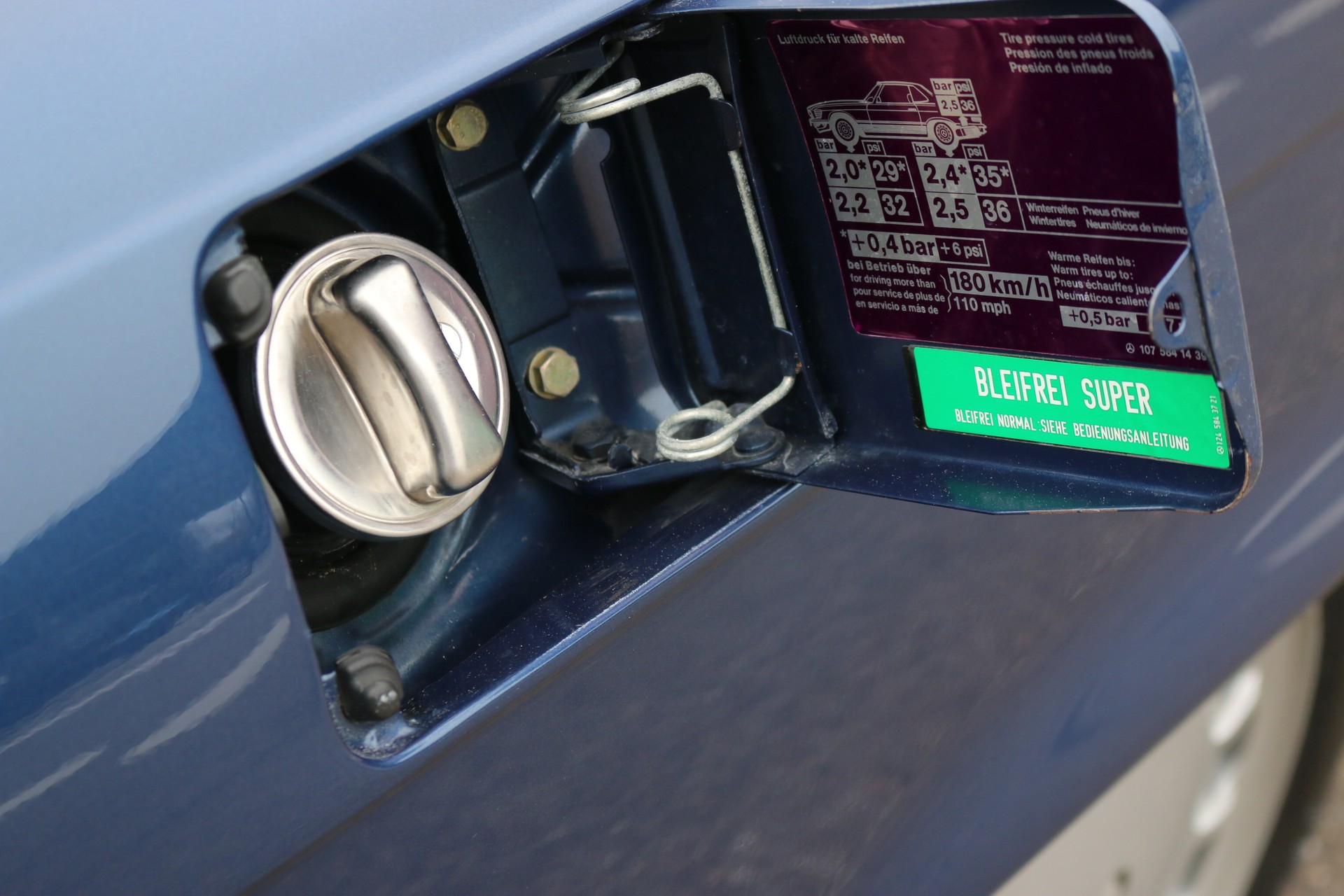 MERCEDES-BENZ SL 500-image-12