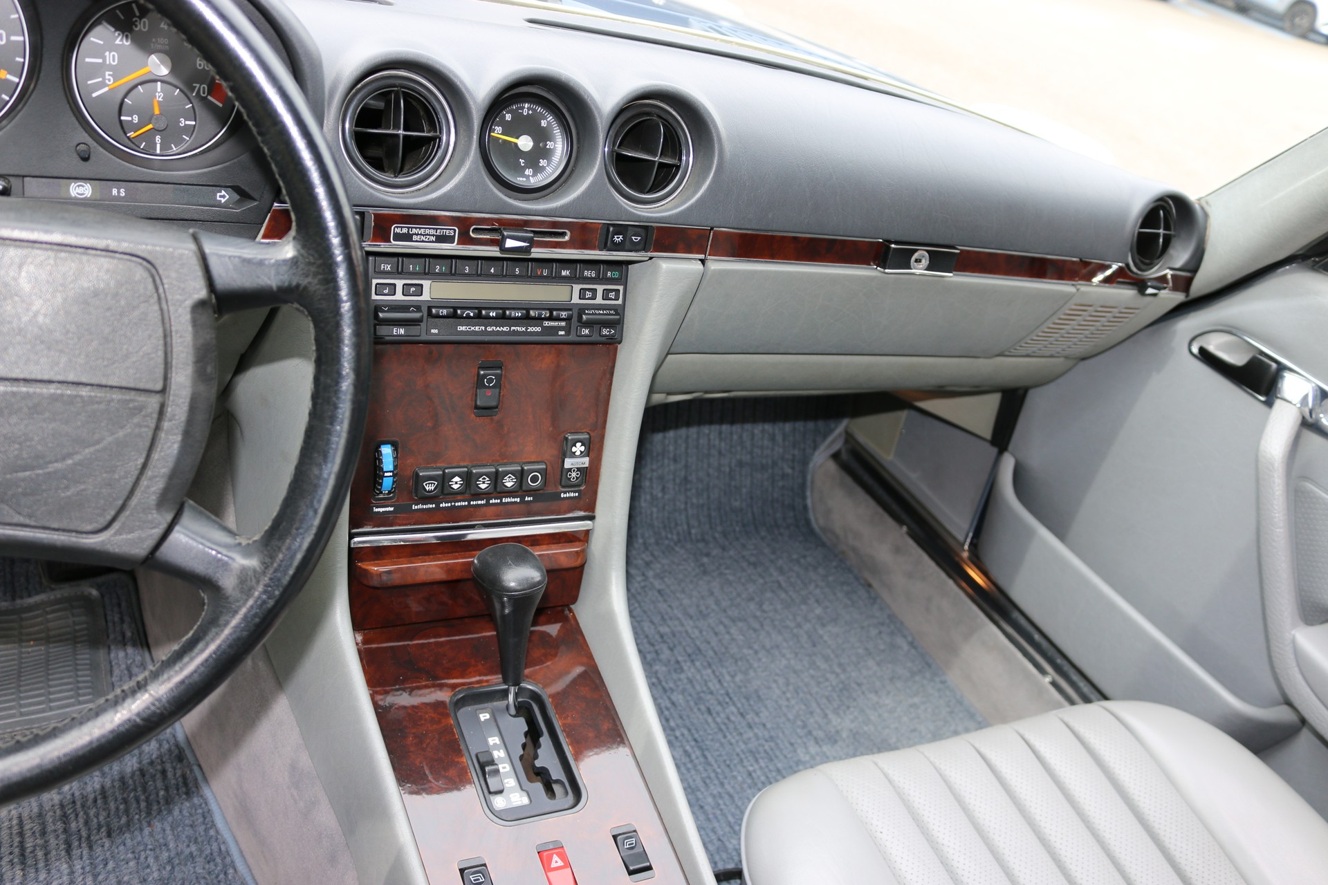 MERCEDES-BENZ SL 500-image-5