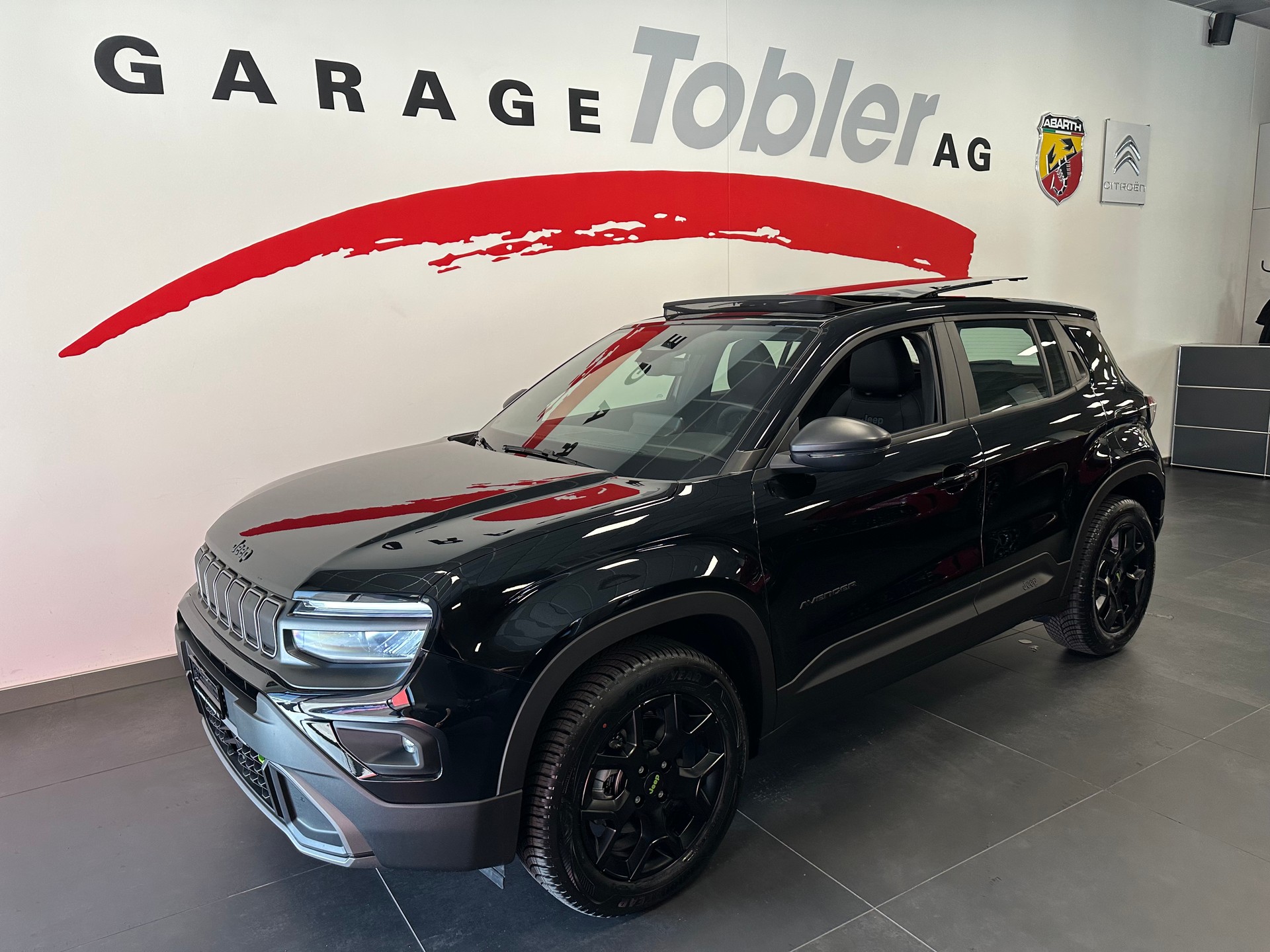 JEEP Avenger 1.2 Turbo MHEV Upland Plus Sky 4xe-showroom-element-2
