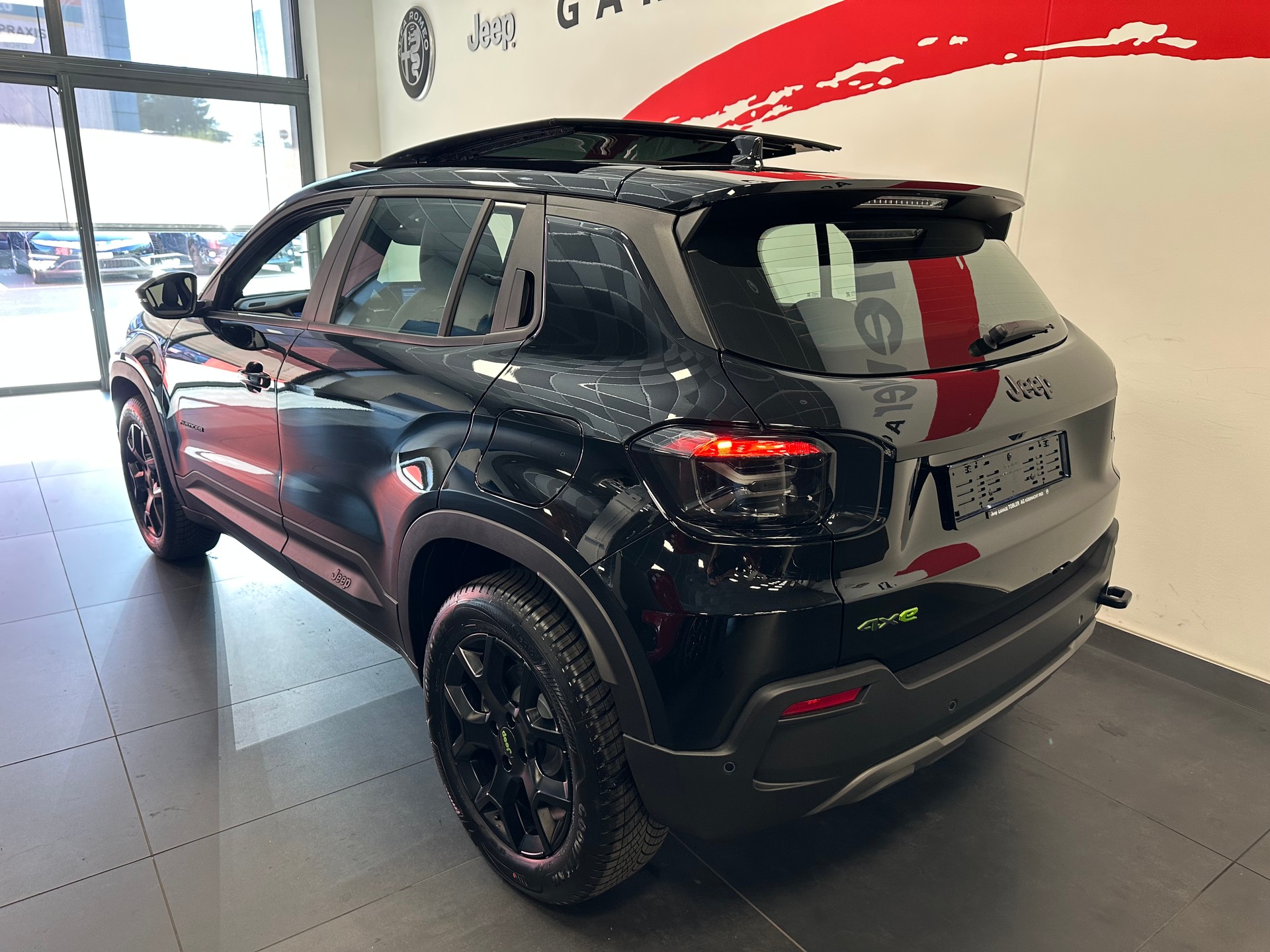 JEEP Avenger 1.2 Turbo MHEV Upland Plus Sky 4xe-image-15