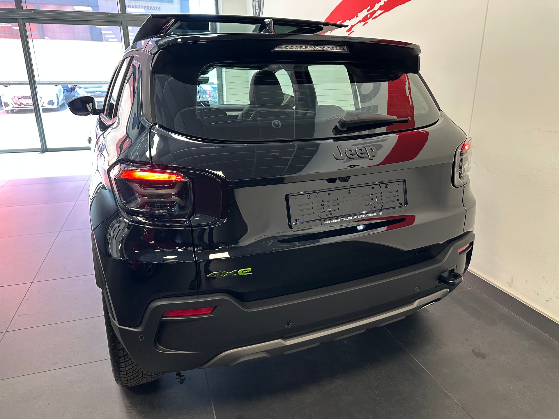 JEEP Avenger 1.2 Turbo MHEV Upland Plus Sky 4xe-image-17