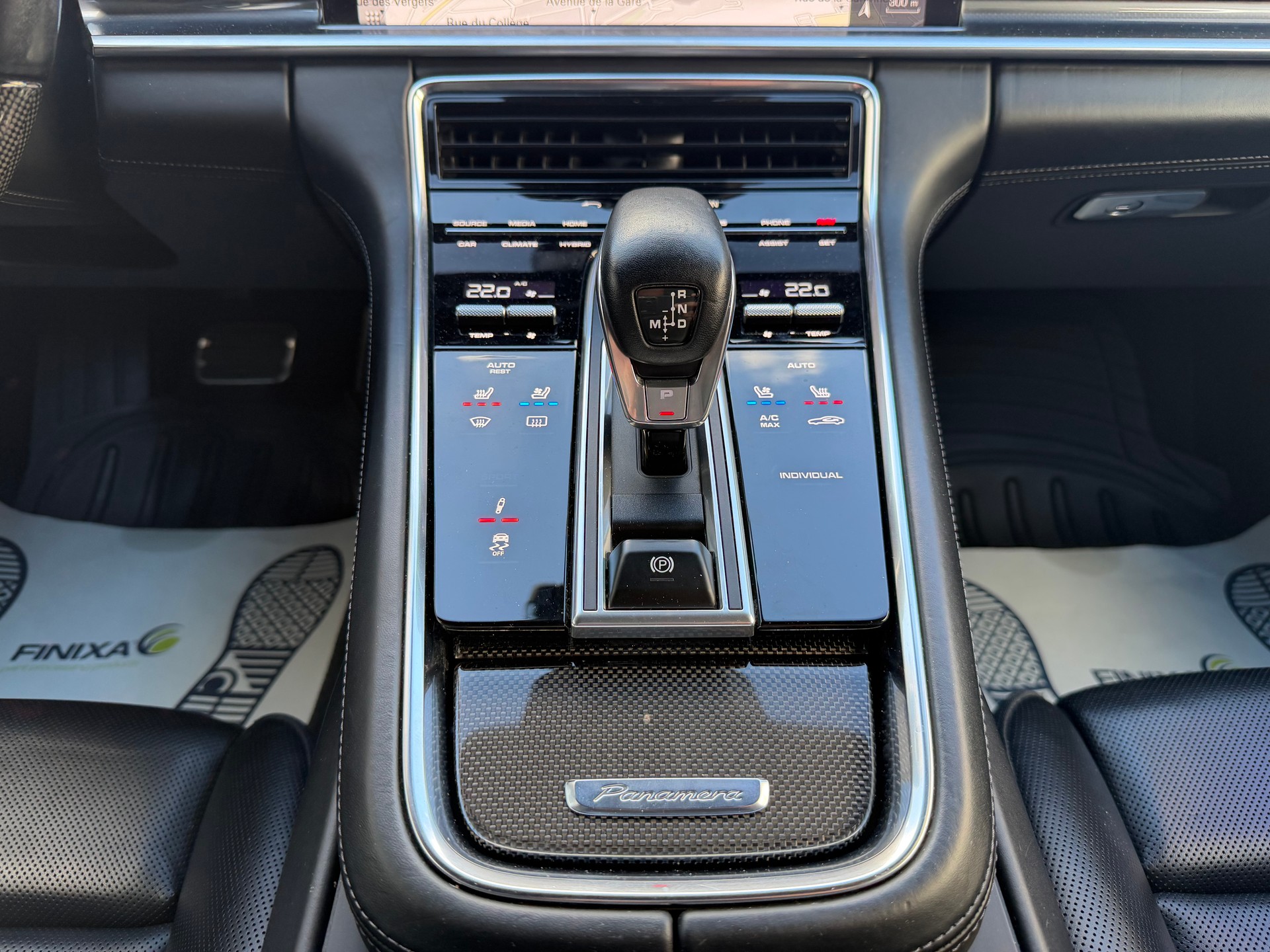 PORSCHE Panamera Turbo S E-Hybrid PDK-image-11