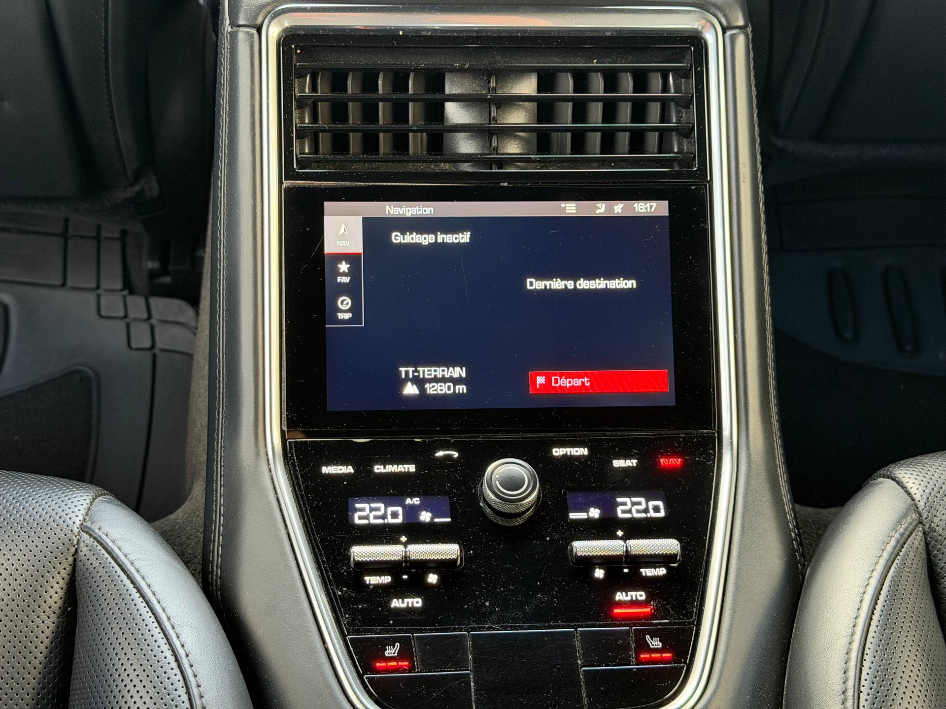 PORSCHE Panamera Turbo S E-Hybrid PDK-image-8