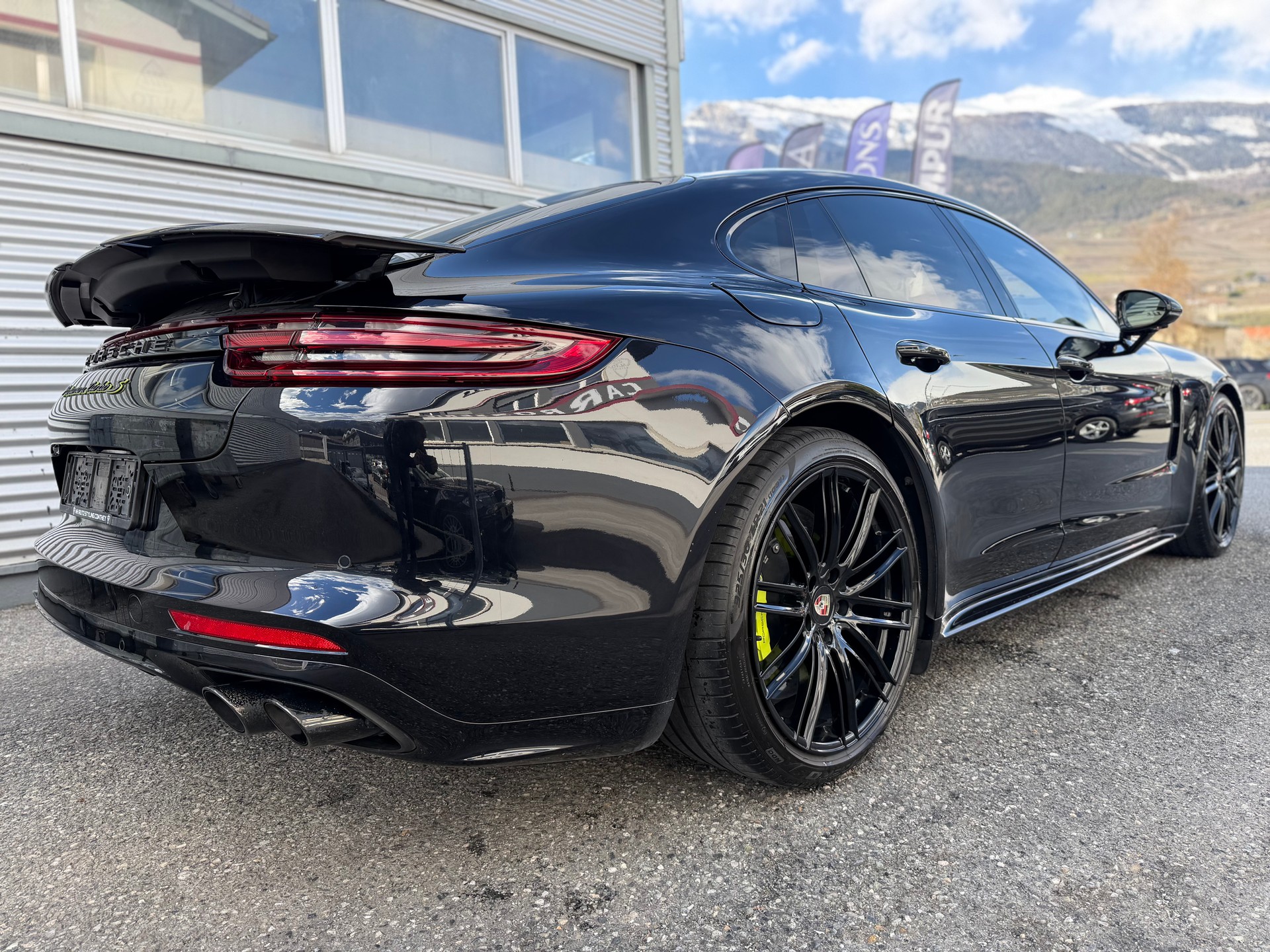PORSCHE Panamera Turbo S E-Hybrid PDK-image-3