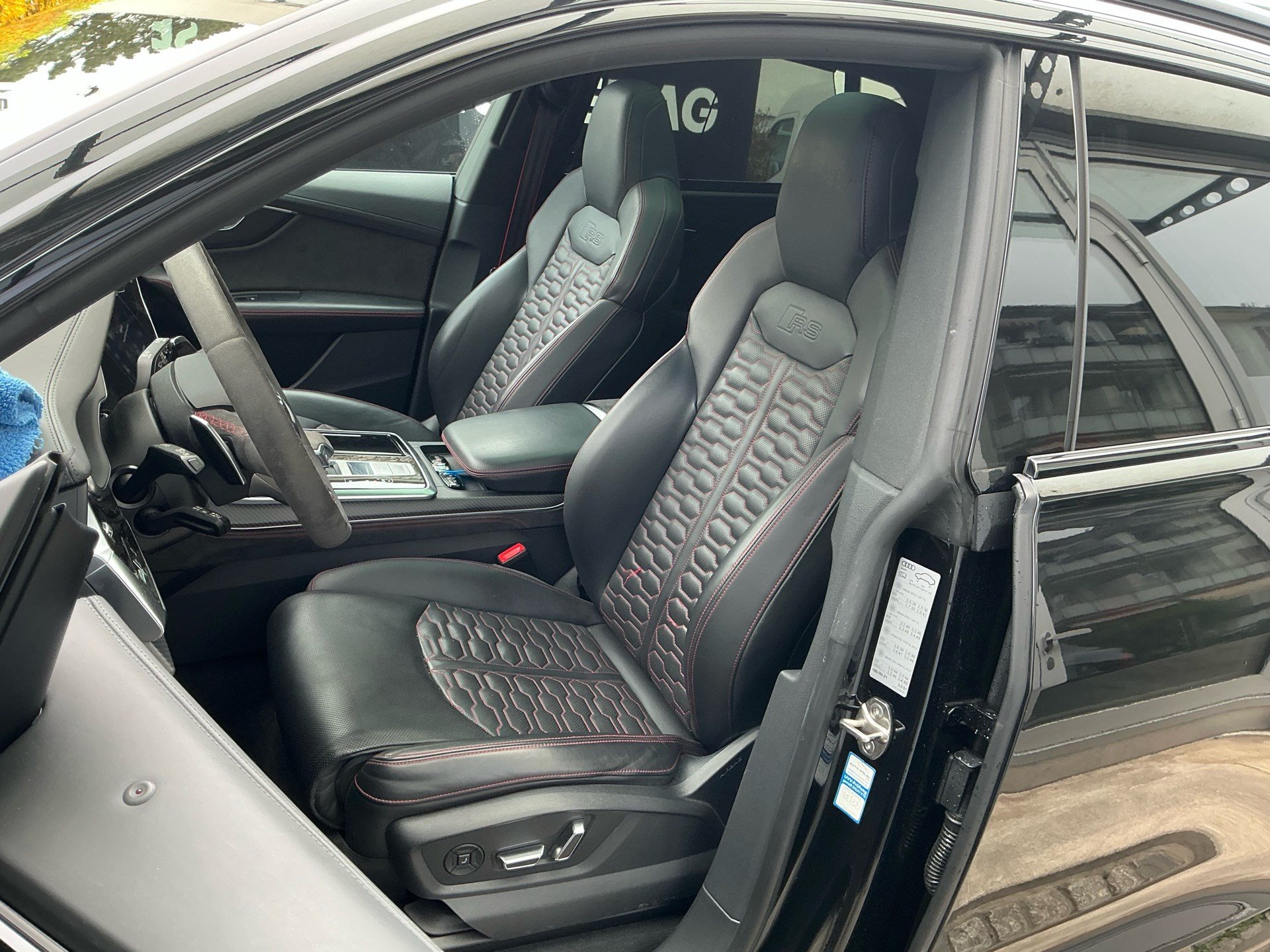 AUDI RS Q8 4.0 TFSI QUATTRO *** KERAMIK BREMSEN & 5 JAHRE AUD WERKSGARANTIE ***-image-7