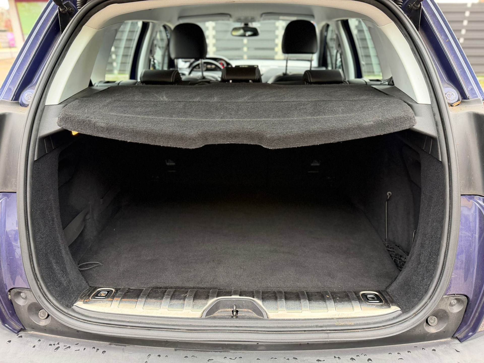PEUGEOT 2008 1.2 PureTech Allure-image-13